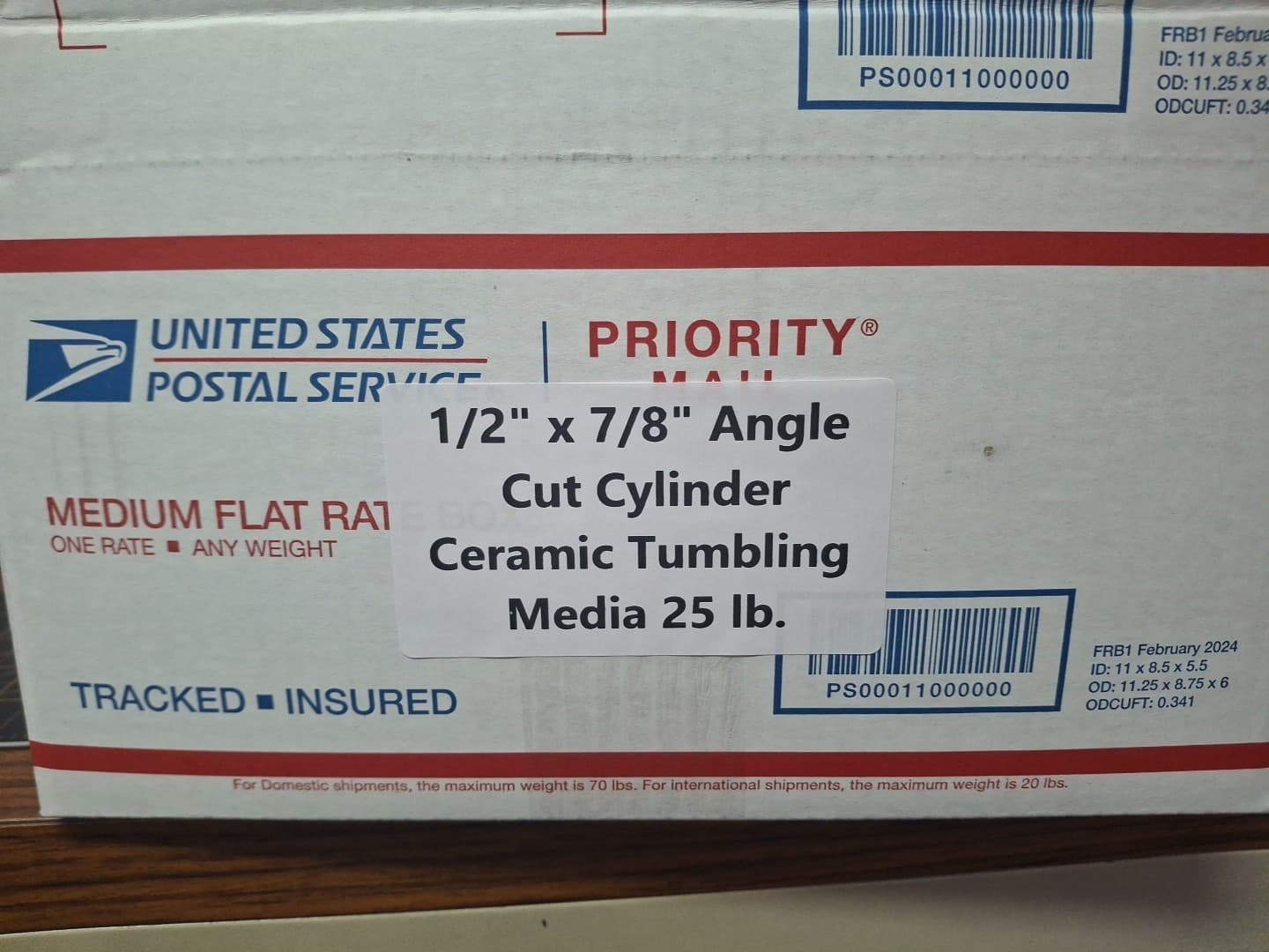 1/2" x 7/8" Angle Cut Cylinder Abrasive Ceramic Tumbling Media - 25 lb. 3