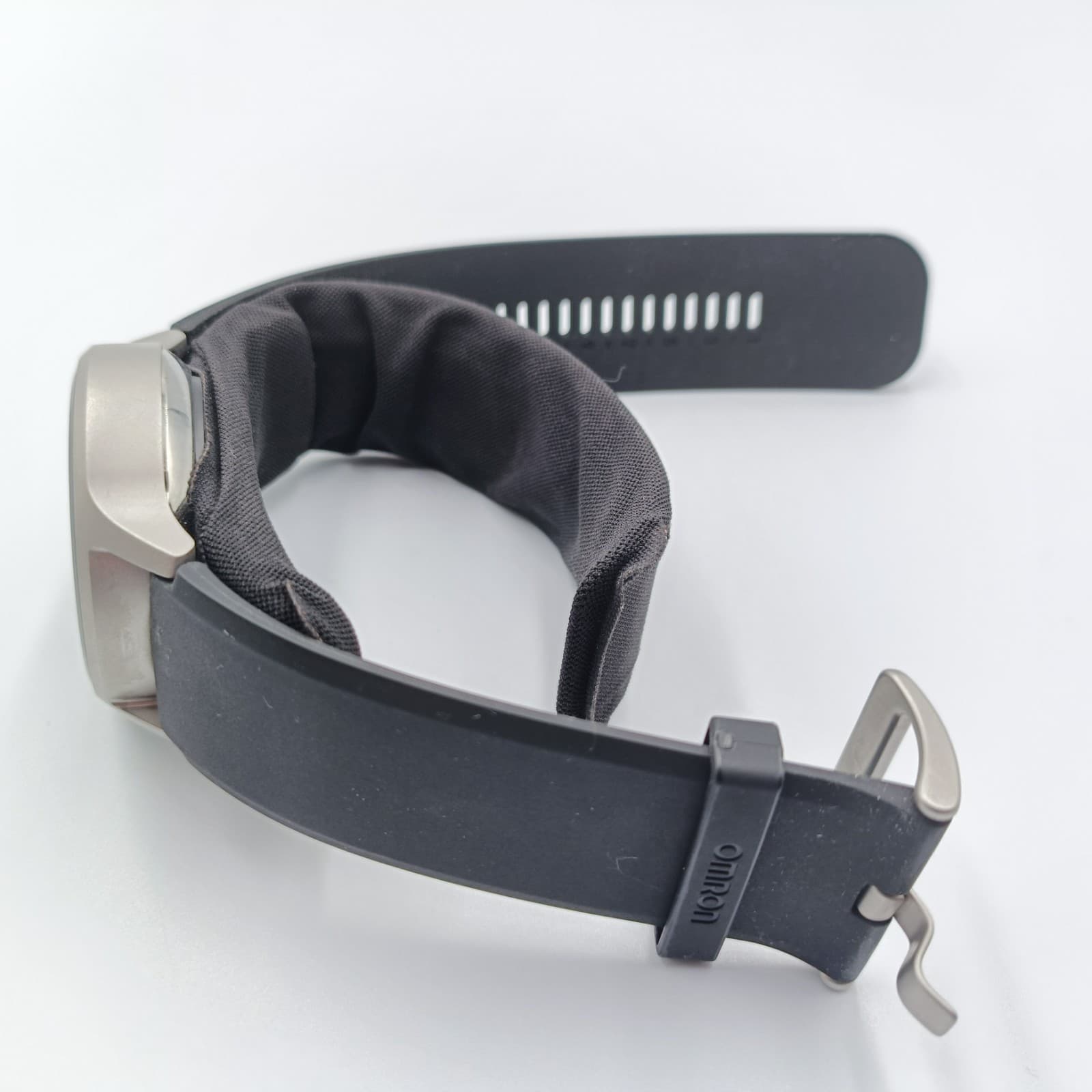 Omron HeartGuide HCR-6900T-M Smart BP Monitor Watch Bluetooth AC100V Unit Only 3