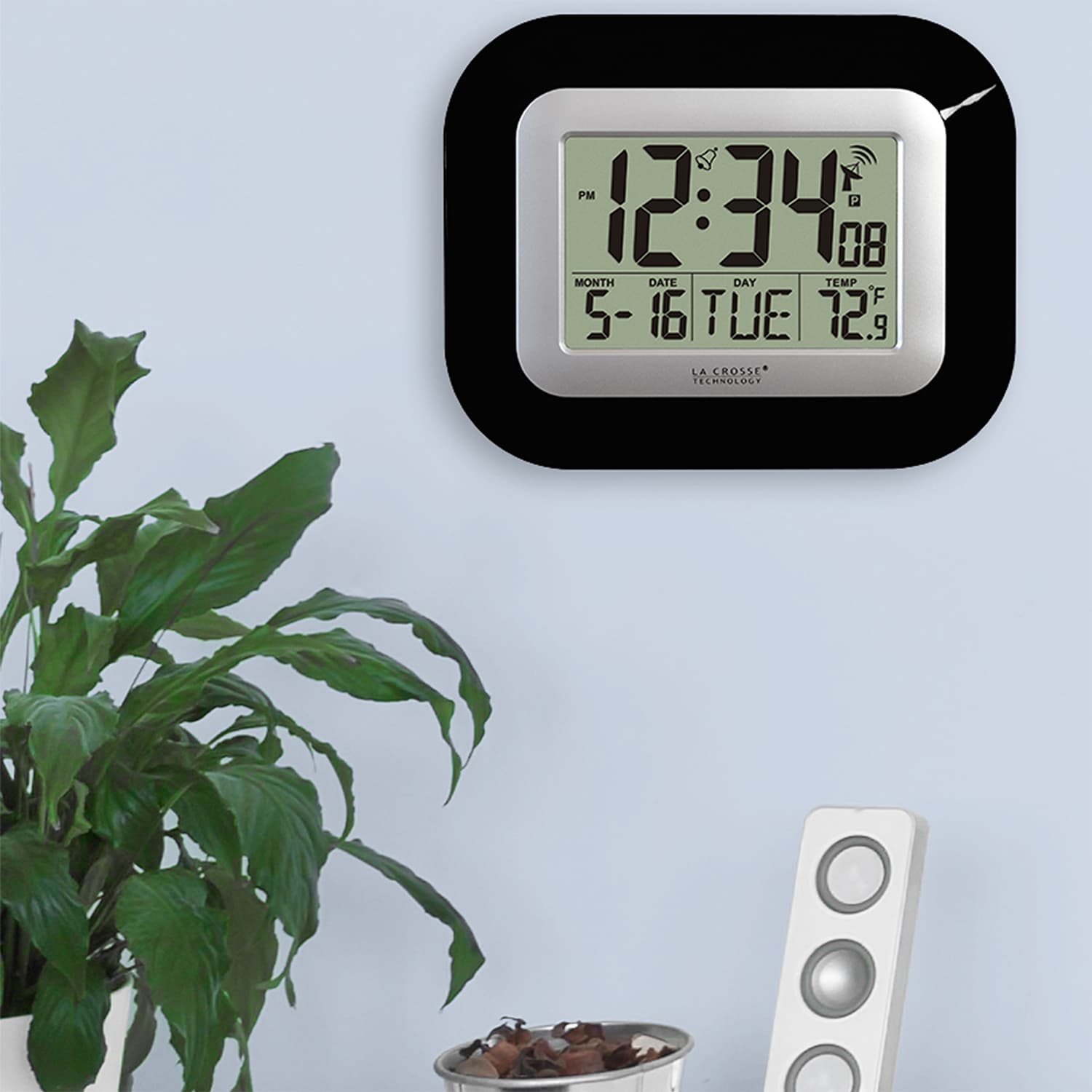 WT-8005U-B La Crosse Technology Atomic Digital Wall Clock Indoor Temp- Open Box 5