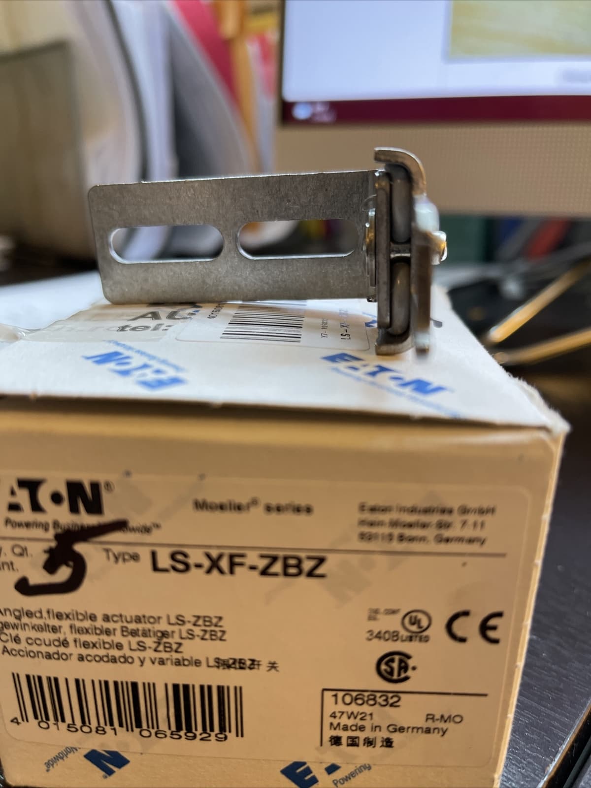 EATON. /MOELLER. SAFETY SWICH. KEYS. LS-XF-ZBZ   PRICE FOR 1 PCS
