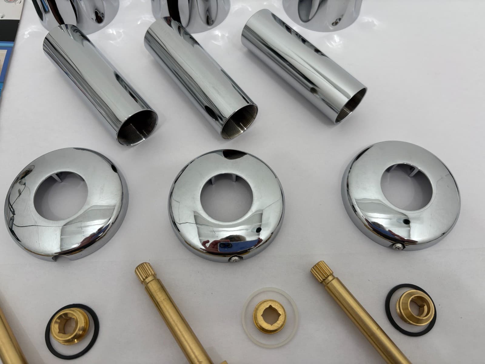 (1) NEW Danco Tub/Shower Remodeling Kit for Gerber - CHROME - 39617 (ob) 4