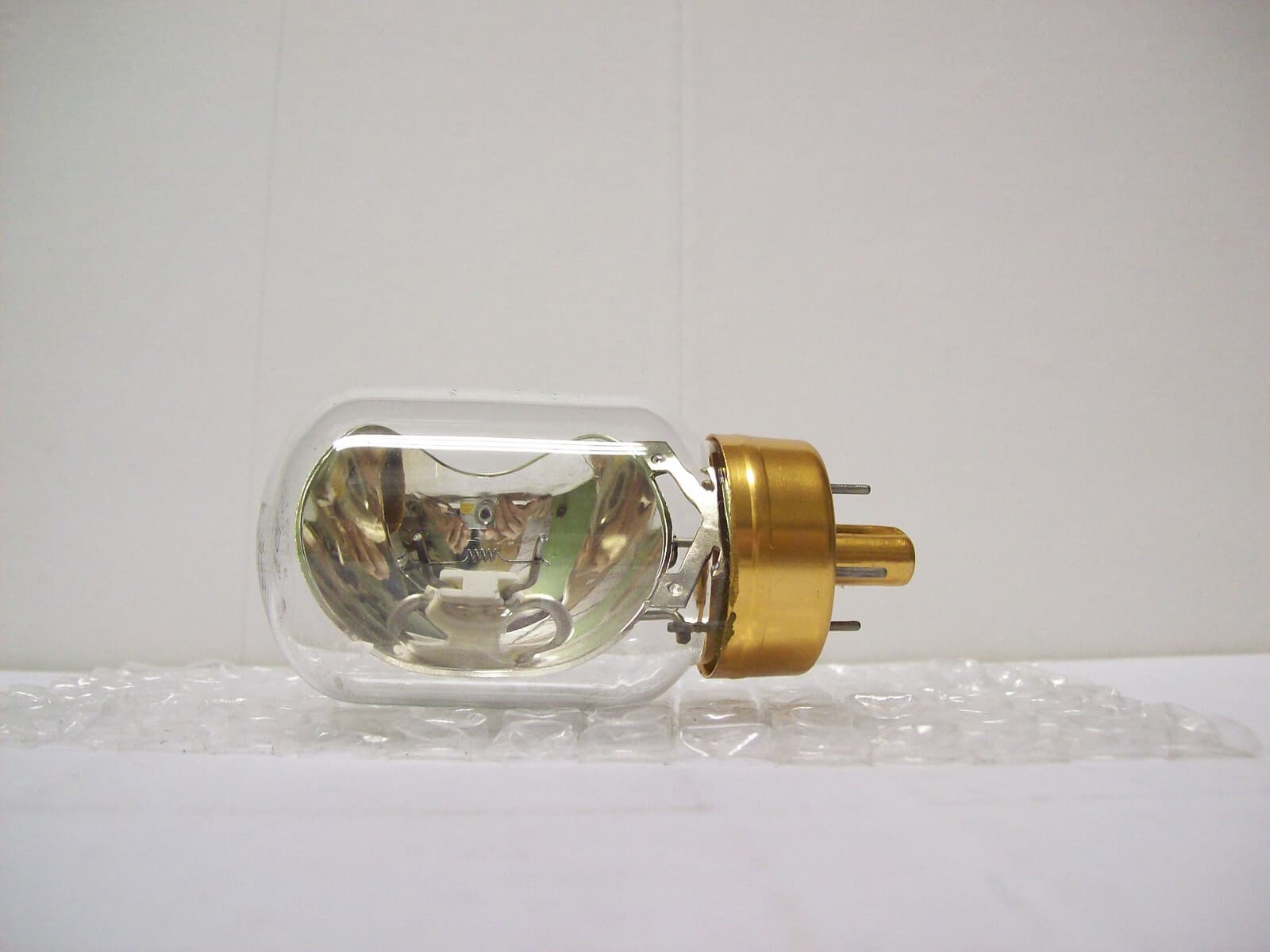 DFE Projector Projection Lamp Bulb 30V 80W *AVG. 15-HOUR LAMP* Sylvania 2