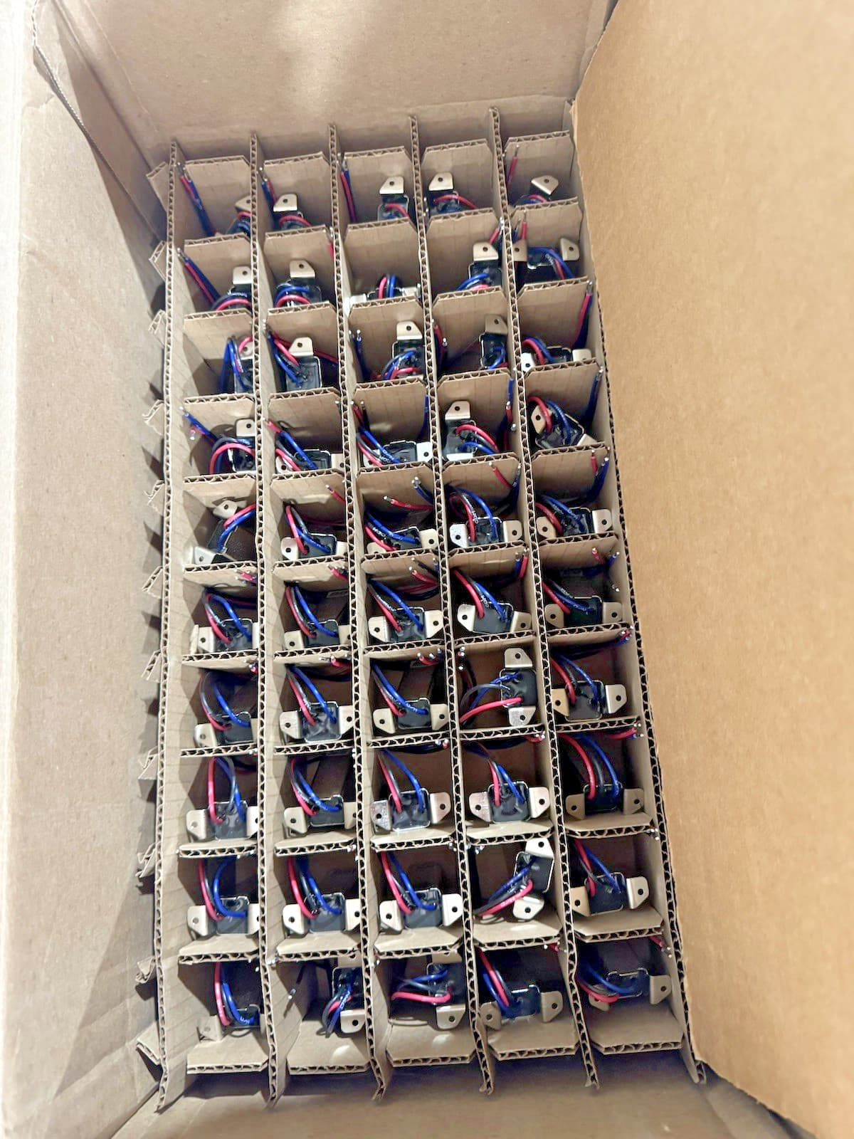 Topworx Go Switch 35-13319M Leverless Limit Switch 24VDC 120VAC NEW 5