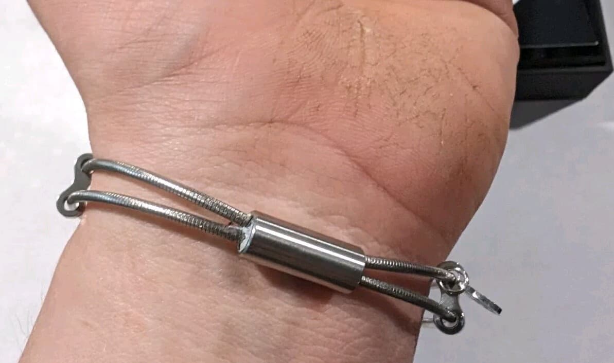 Iron Maiden Steve Harris Bass String Bracelet - Played On Future Past Tour 6