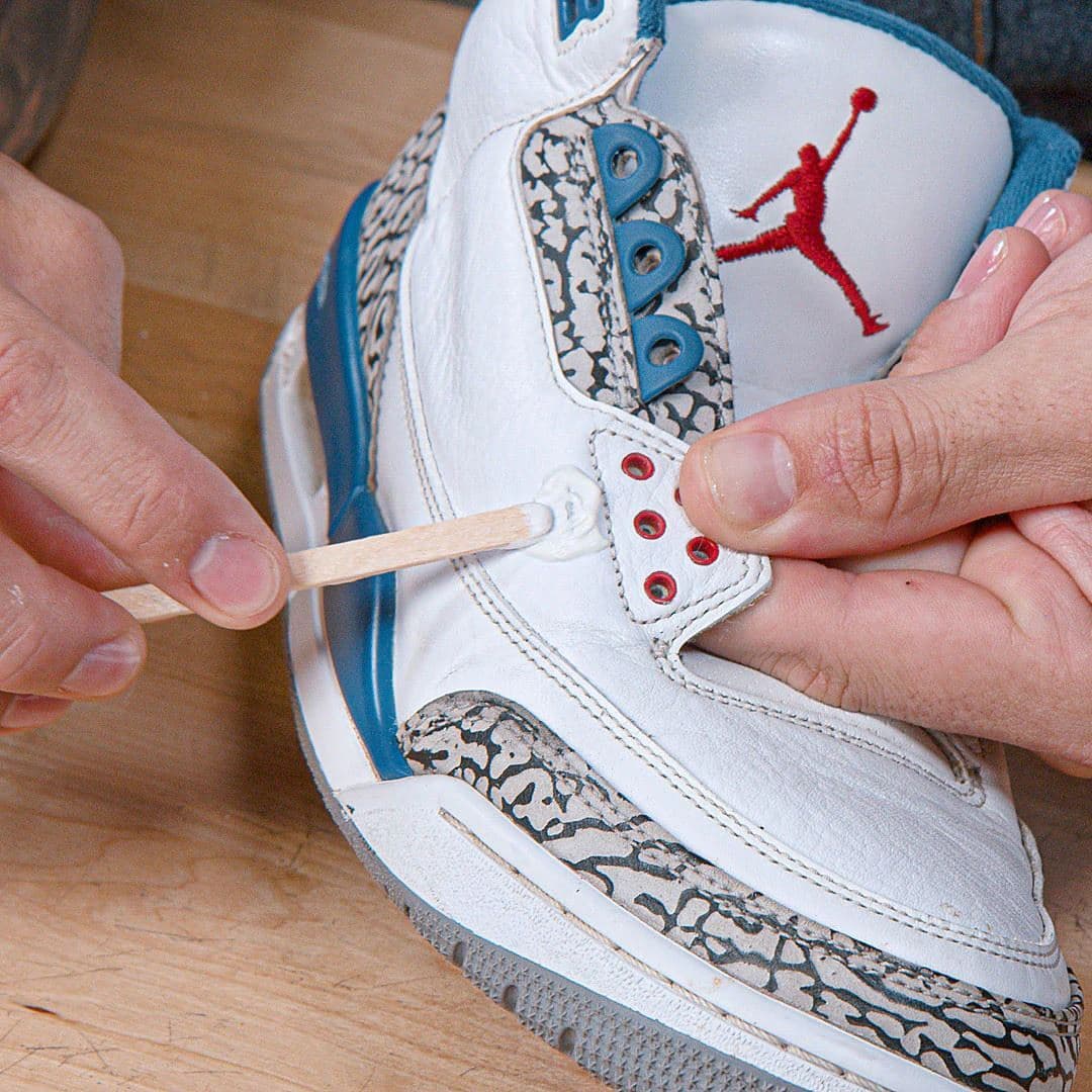 Angelus Paintable Leather Filler | Repair Minor Holes & Scratches 4