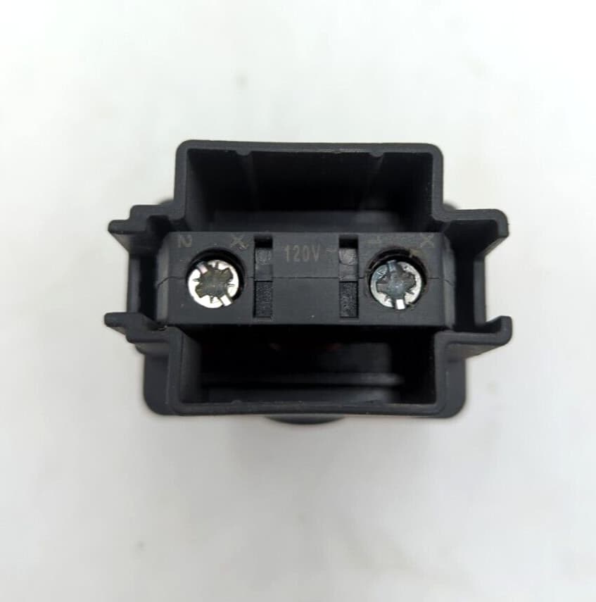 Allen Bradley 800L-22L10R 120 VAC, Red LED Indicator Used 3