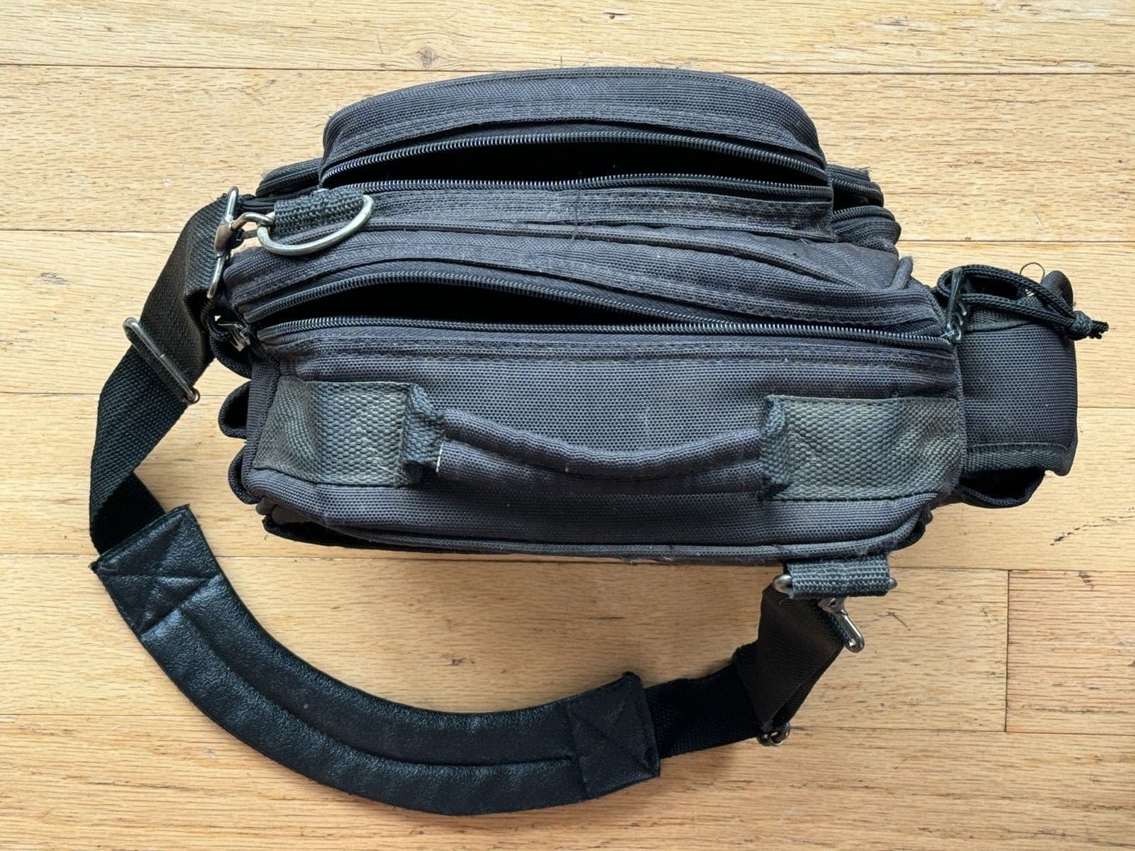 FlightLine Pilot Carry Bag - Great for GA Pilot Student Learning to Fly! 4