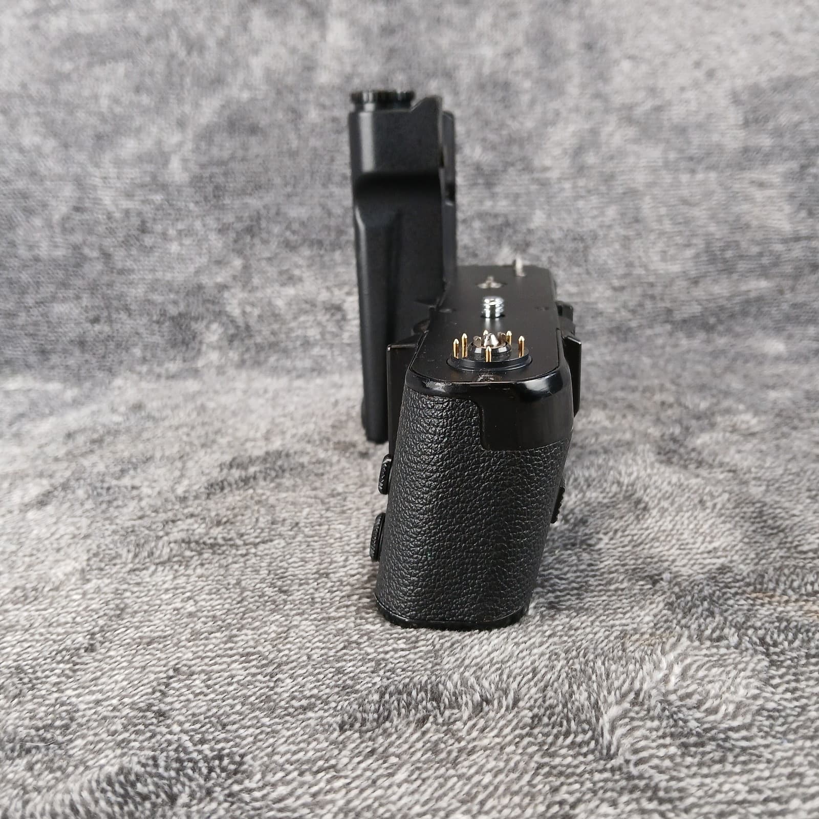 Nikon MD-4 Motor Drive for Film Camera Untested for Parts Repair 4