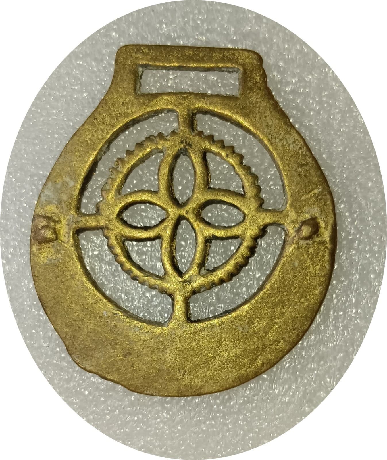 GEOMETRIC    horse brass      (7764) 2