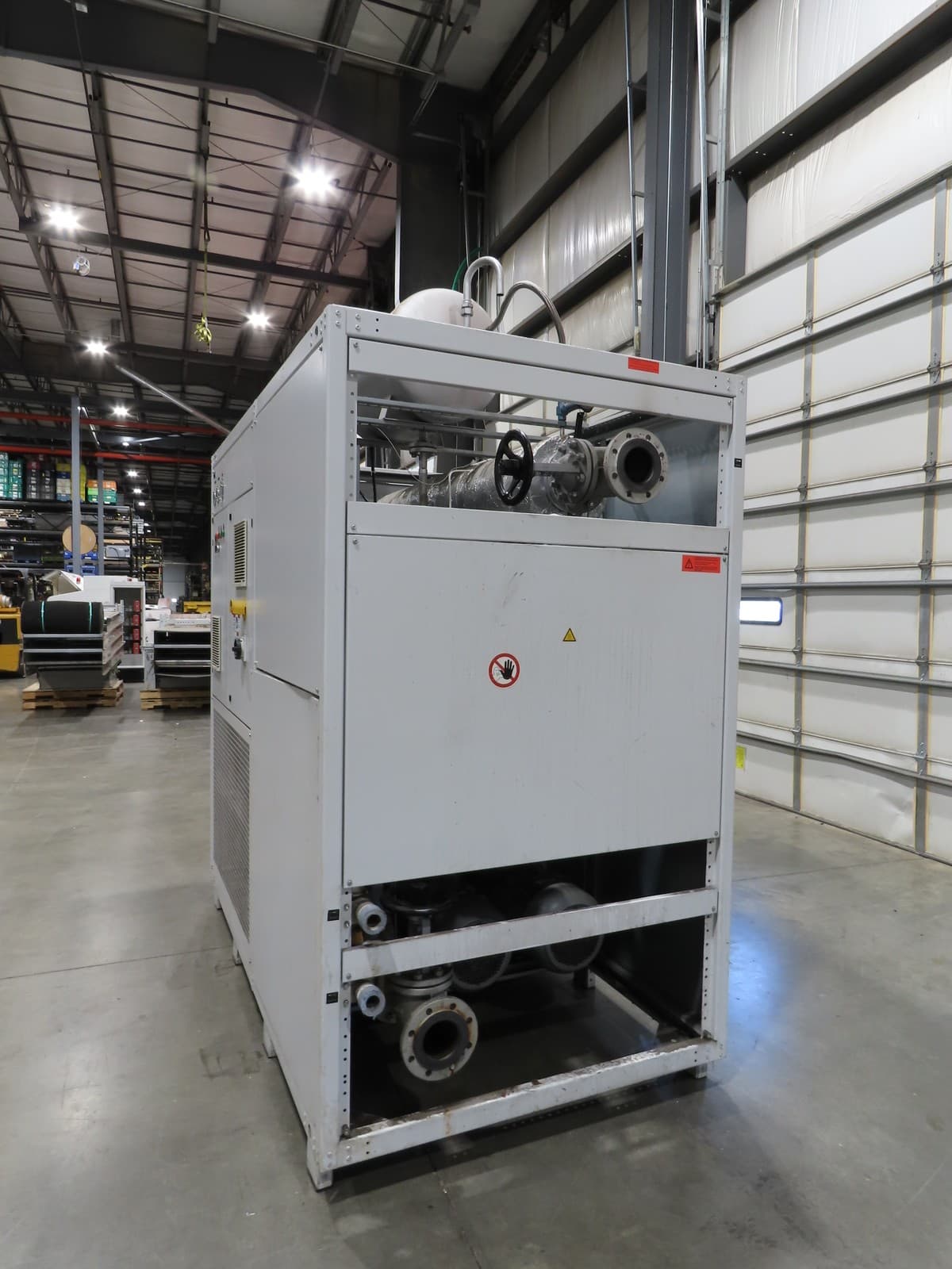 GWK Recirculating Water Cooled Chiller 40 Ton Cooling 25Hp 480V 2-Pump Unit 4