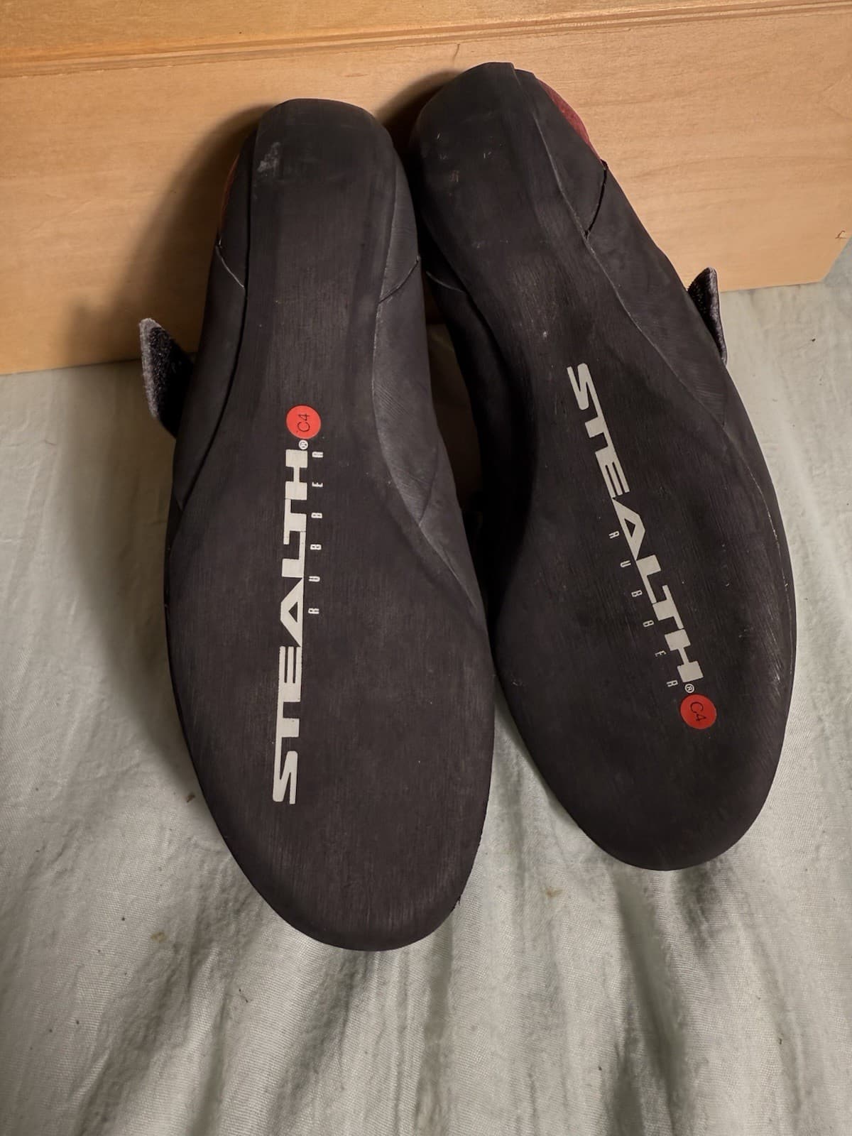 Adidas ASYM 5.10 Women's Rock Climbing Slipper Shoes US 7.5 Black/Red/Grey 4