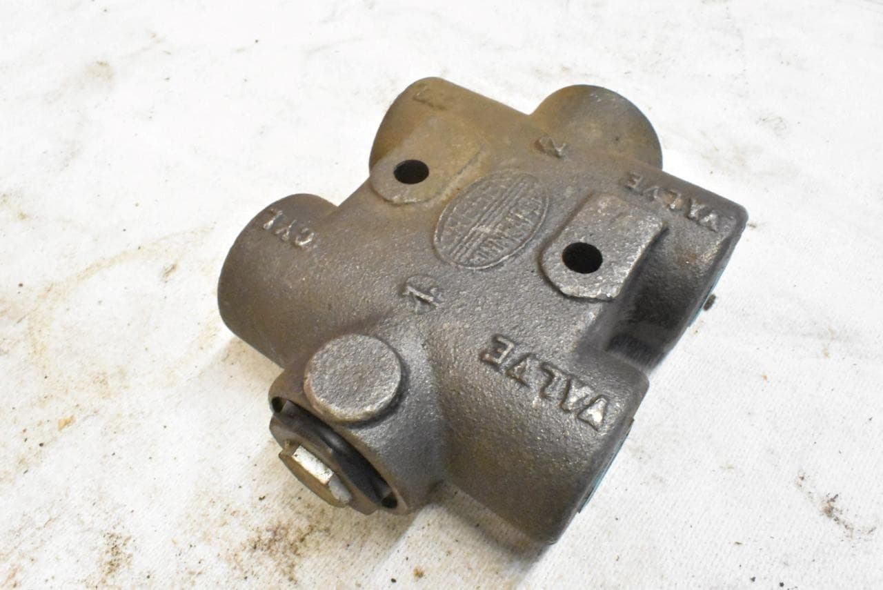 Parker Gresen Hydraulic Double Pilot Operated Check Valve NPT 210 Nice NOS 6