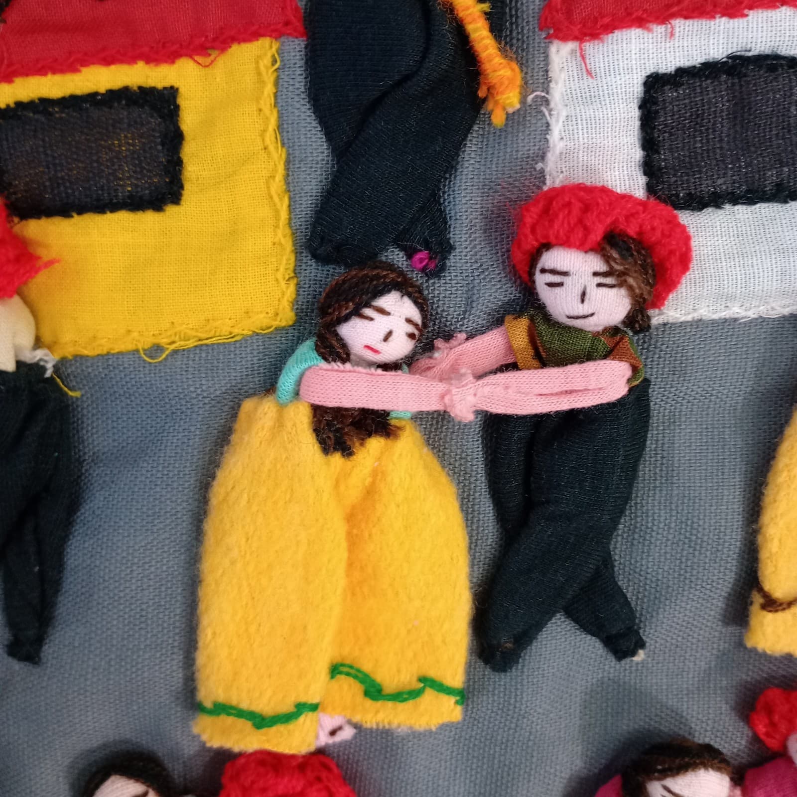 Peruvian Arpillera 3D Applique Folk Art 19”x19” Cotton Wall Art/Tapestry 4