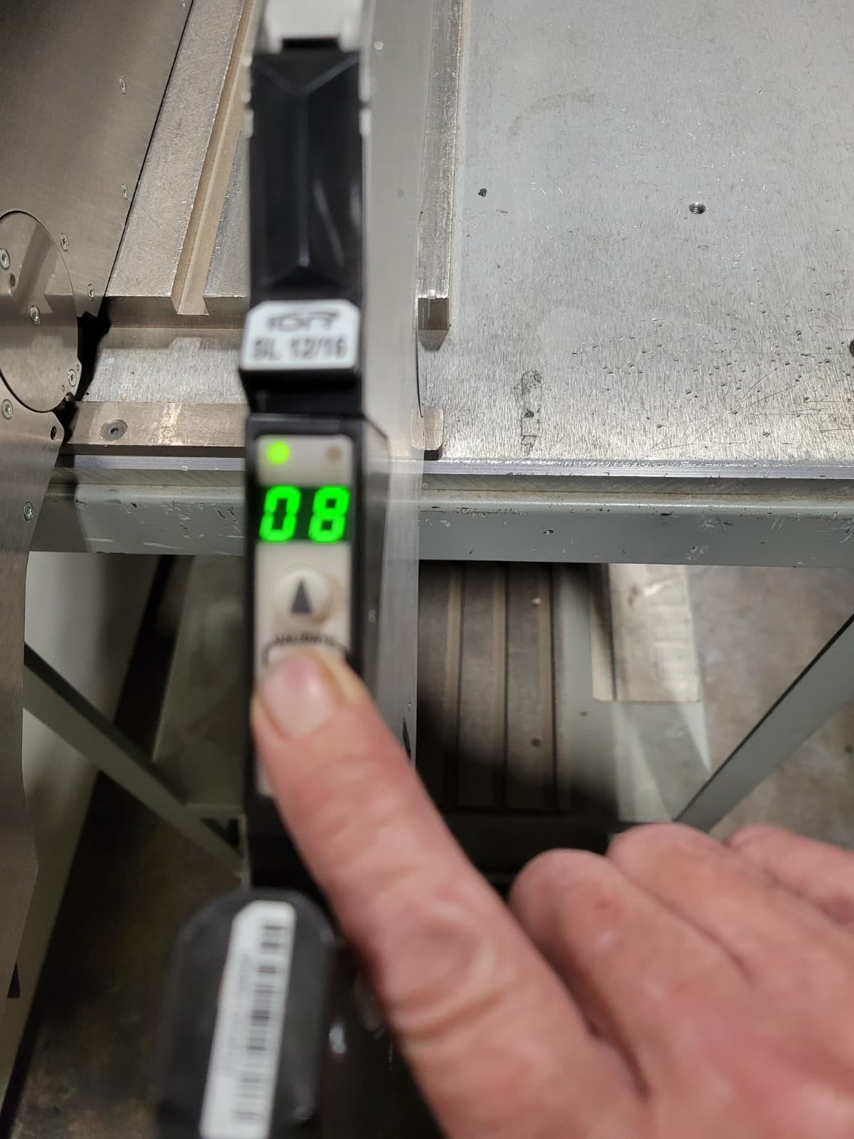 Universal Instruments ion SL12/16 Feeder 52595902 (52595904) 2