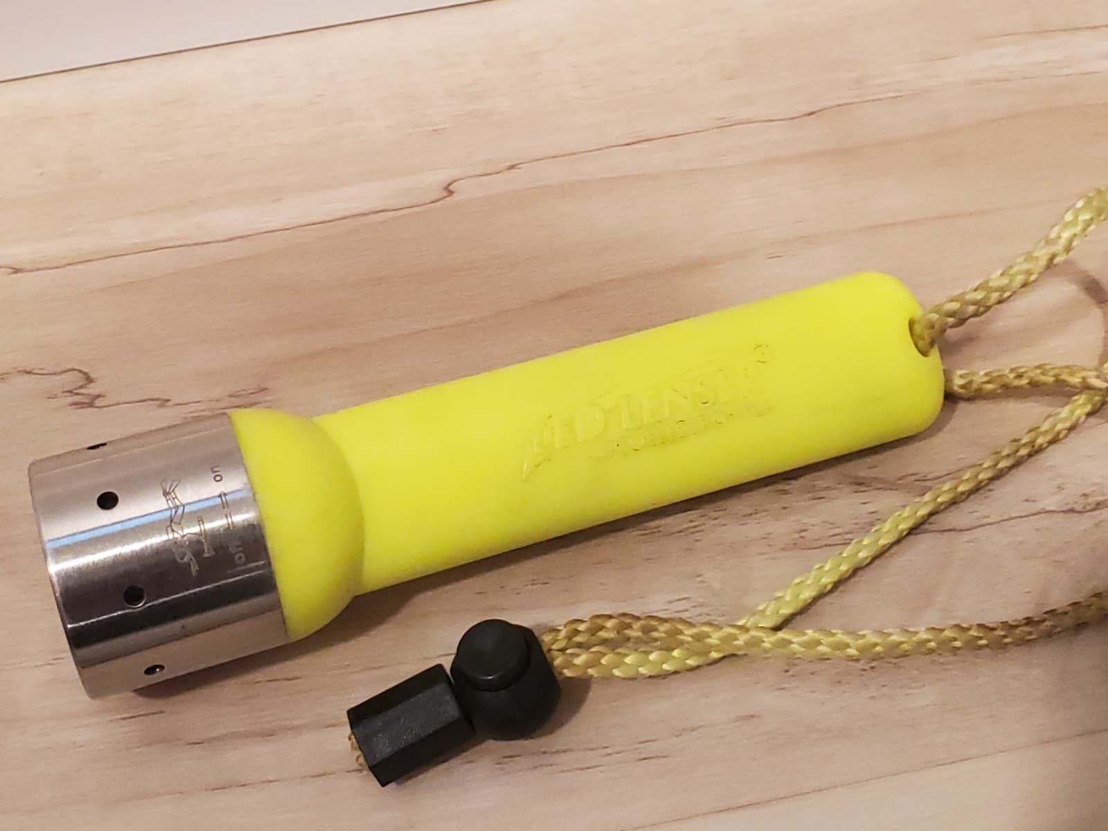 LED LENSER Frogman Yellow Scuba Diver's Flashlight 3