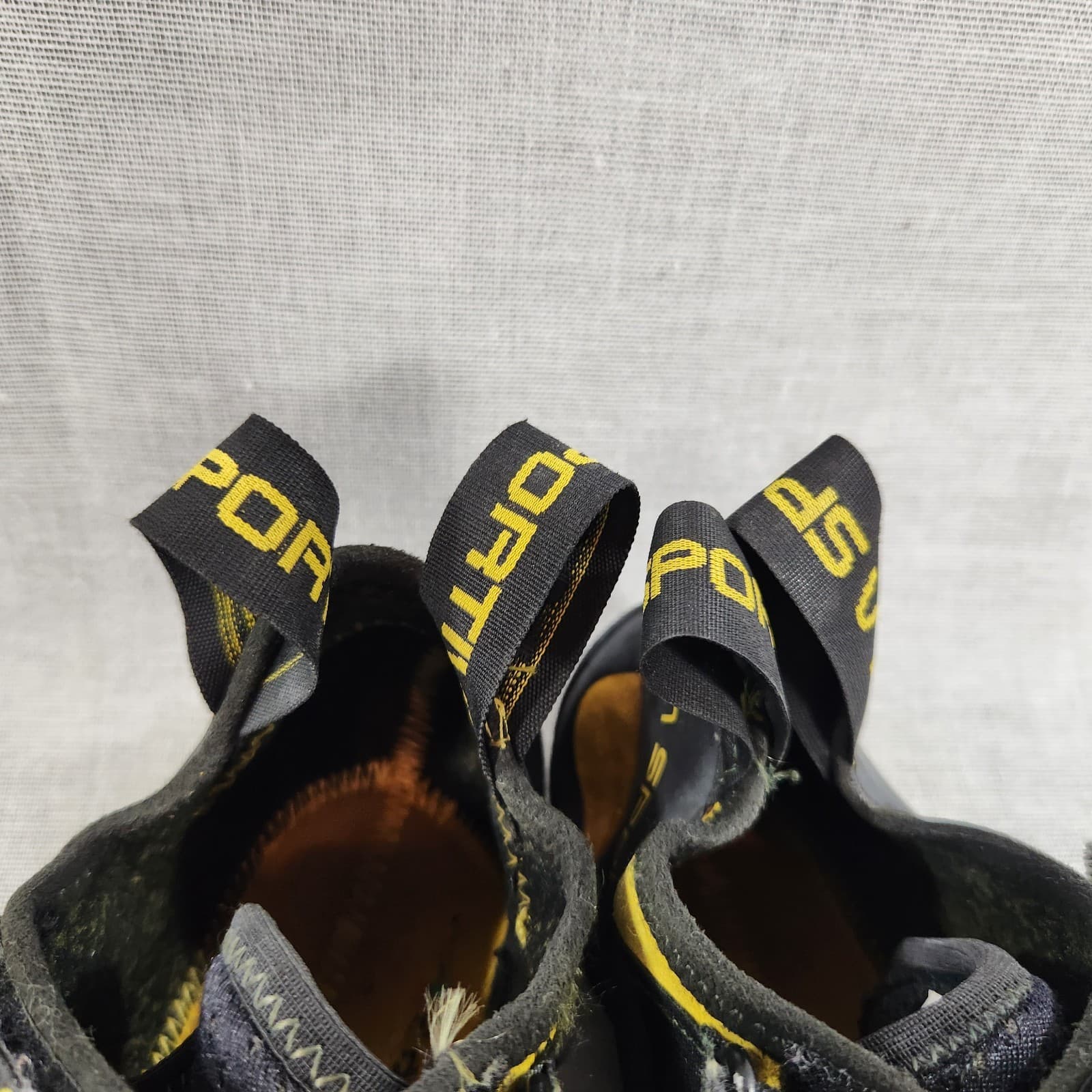 La Sportiva Miura VS Black Yellow Rock Climbing Shoes Womens Size 7.5 Straps 6