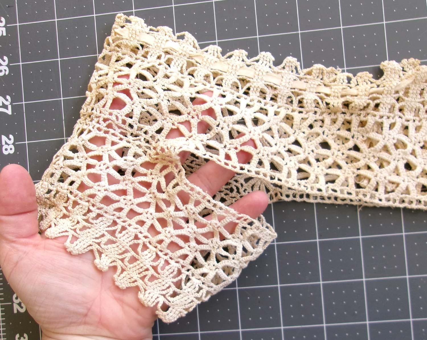 Antique Hand Crochet Lace Yoke Collar for Nightgown Edwardian front opening 3
