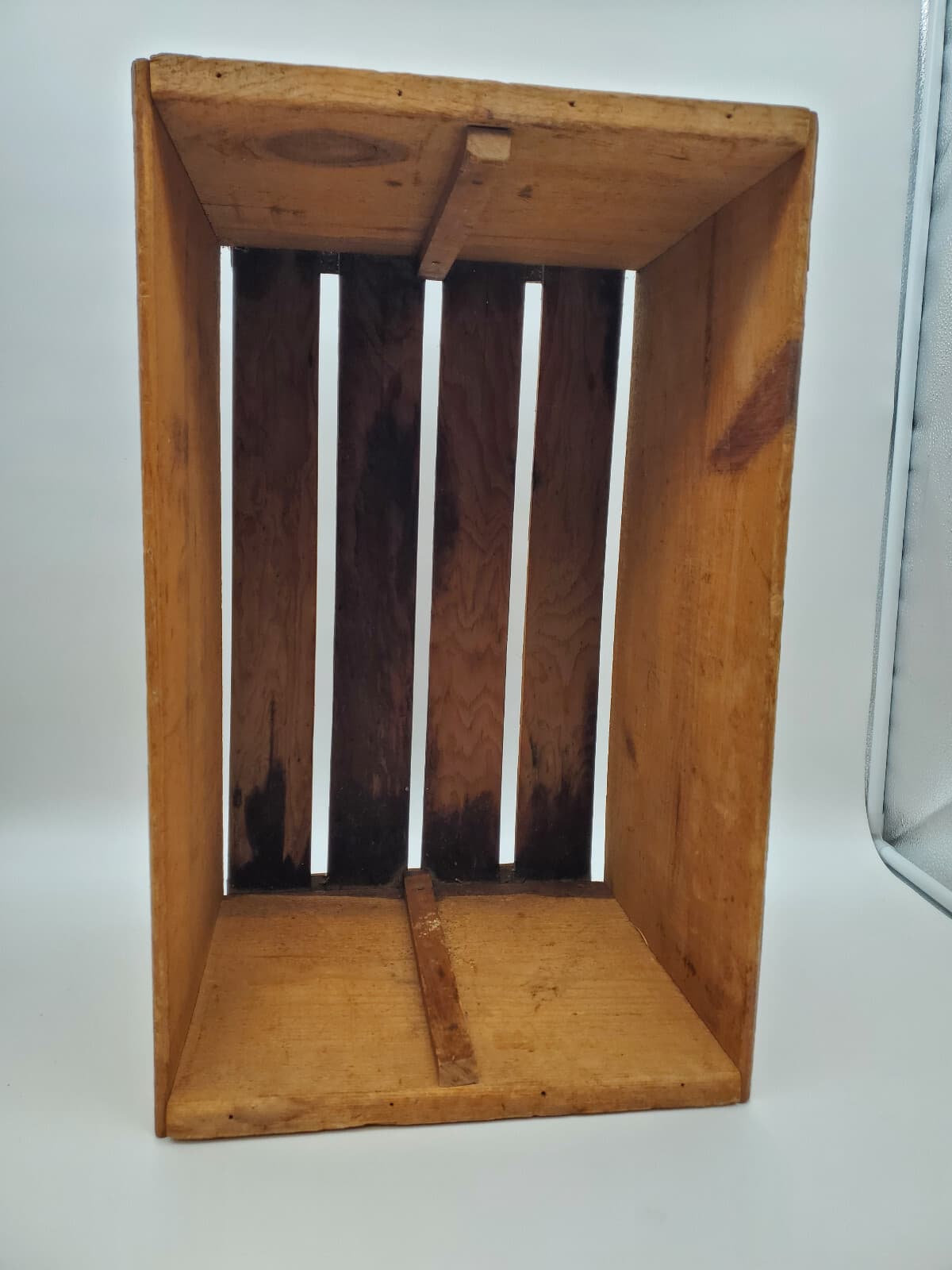 Vintage H.F. Byrd Virginia Apple Apples WOODEN CRATE WINCHESTER, VA USA 4