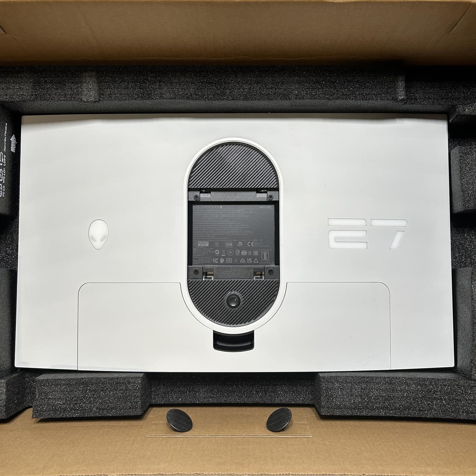 Alienware AW2723DF Gaming Monitor 27" 240Hz Display, Lunar Light 3