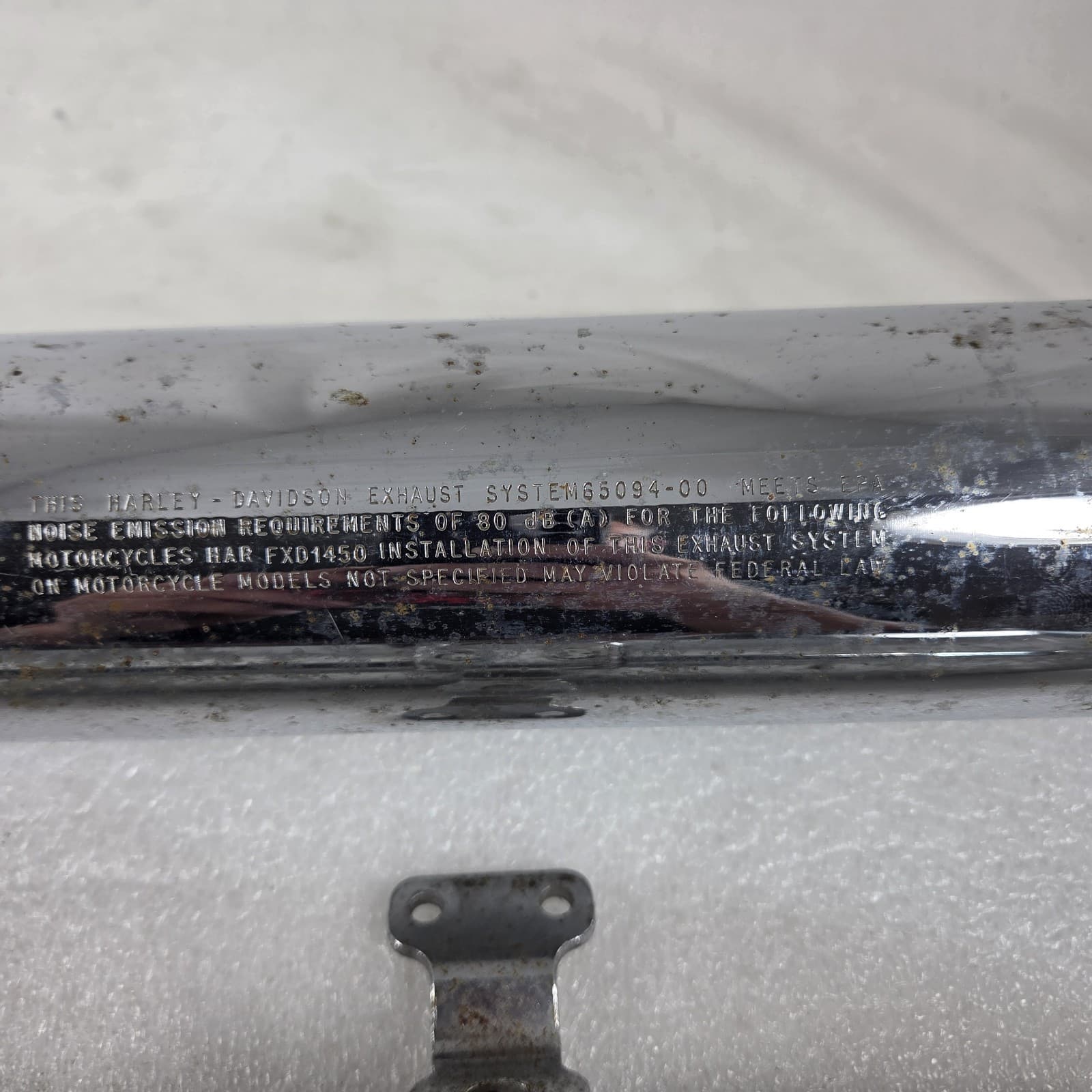 Harley-Davidson Dyna FXD FXDL FXDX OEM Mufflers Exhaust Set 65094-00 & 65890-00  3