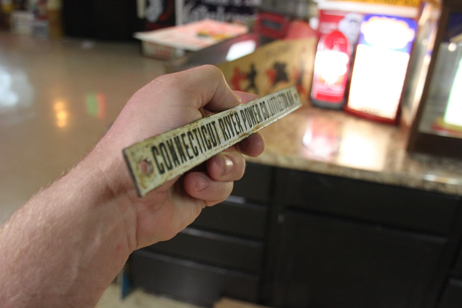 SCARCE 1920s CONNECTICUT RIVER POWER AND LIGHT COMPANY PORCELAIN SIGN REDDY GAS 6