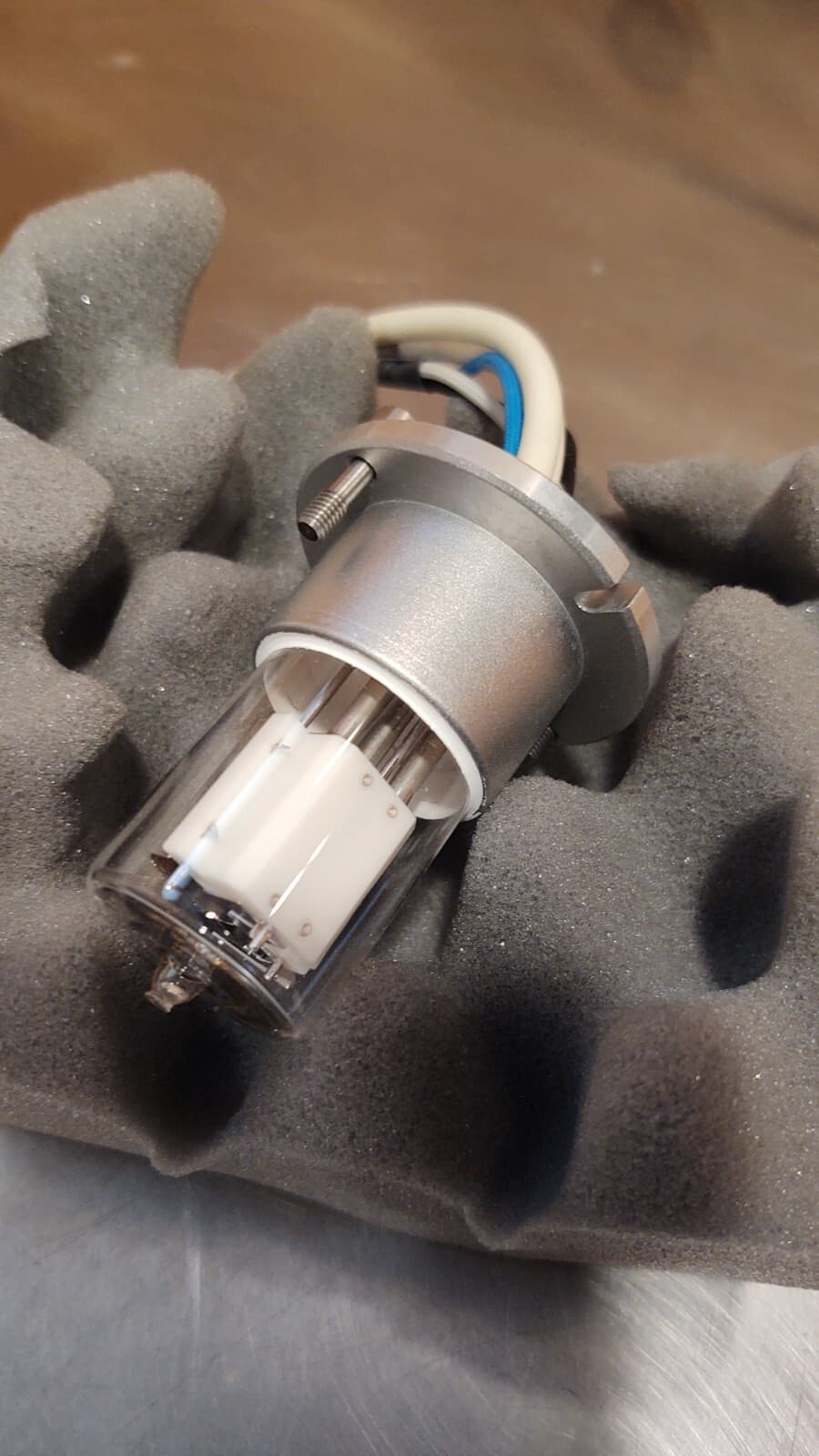 Waters PN 402000353 Performance Plus HB D2 Deuterium Lamp Assembly 4