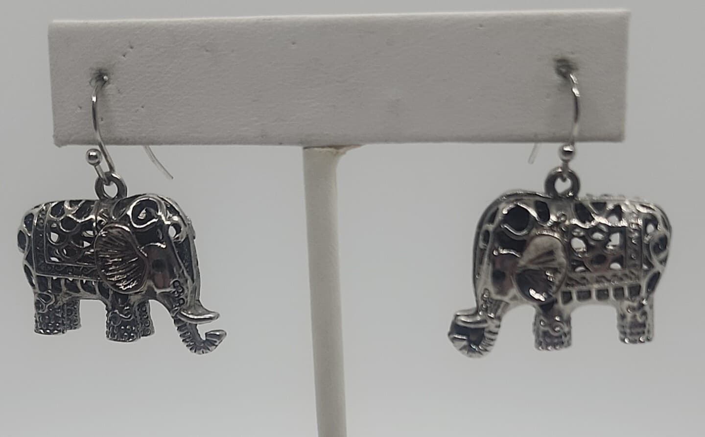 Vintage silver tone filigree figural ELEPHANT pierced dangle earrings