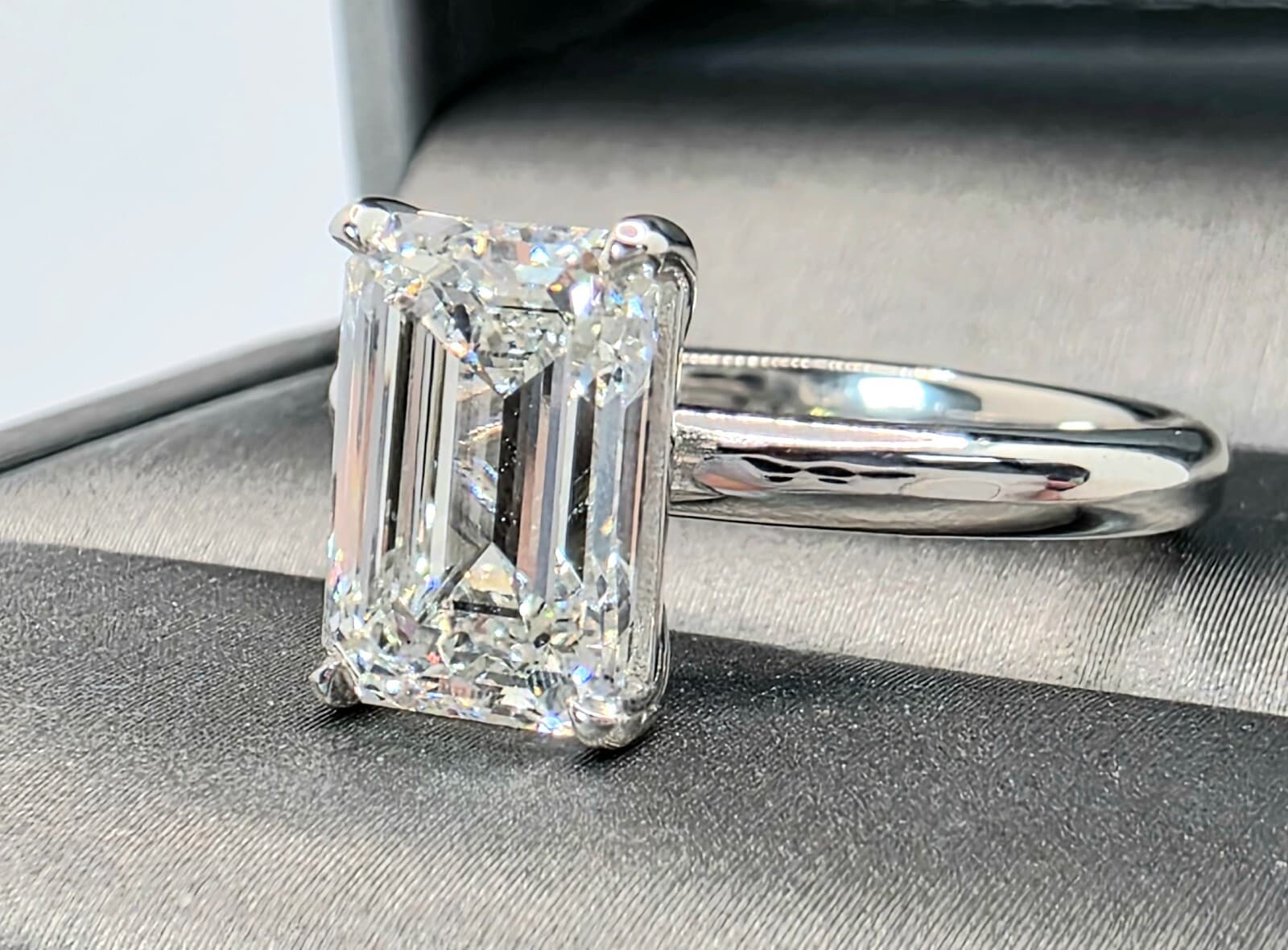 3.00 Ct G VS1 Emerald Cut Lab Grown Diamond Ring 14K White Gold IGI Certified 3