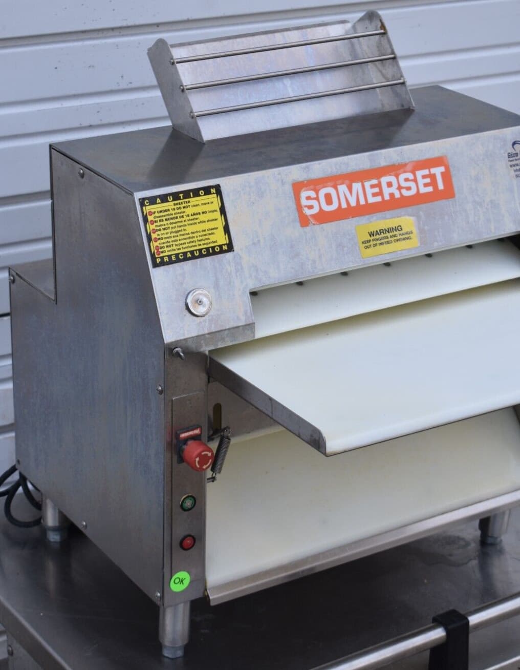 SOMERSET CDR-2000 COUNTERTOP 20" TWO STAGE PIZZA DOUGH SHEETER 120V 3