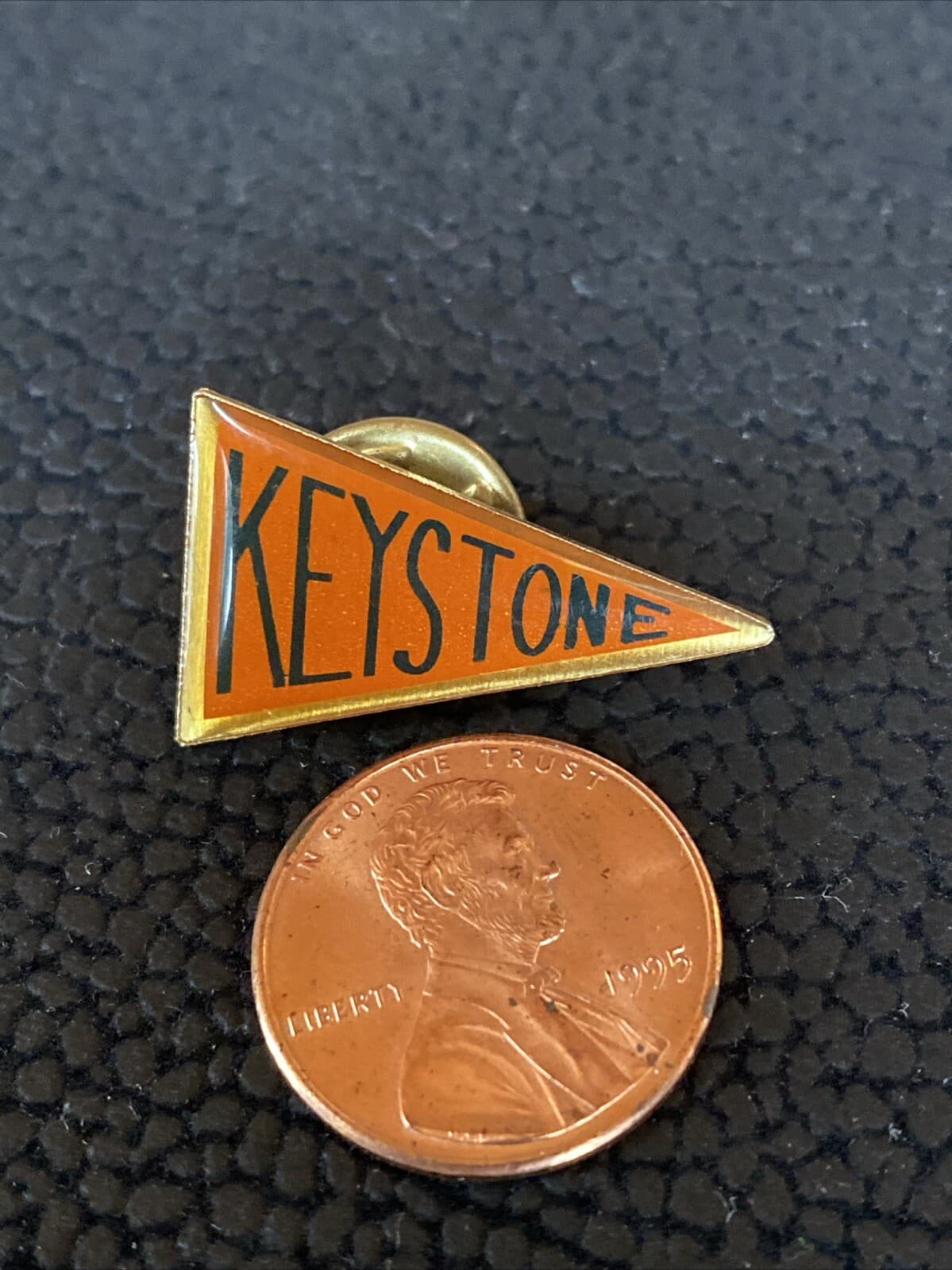 KEYSTONE State PA PENNSYLVANIA Flag Pendant Orange Enamel Vintage Gold Tone Pin