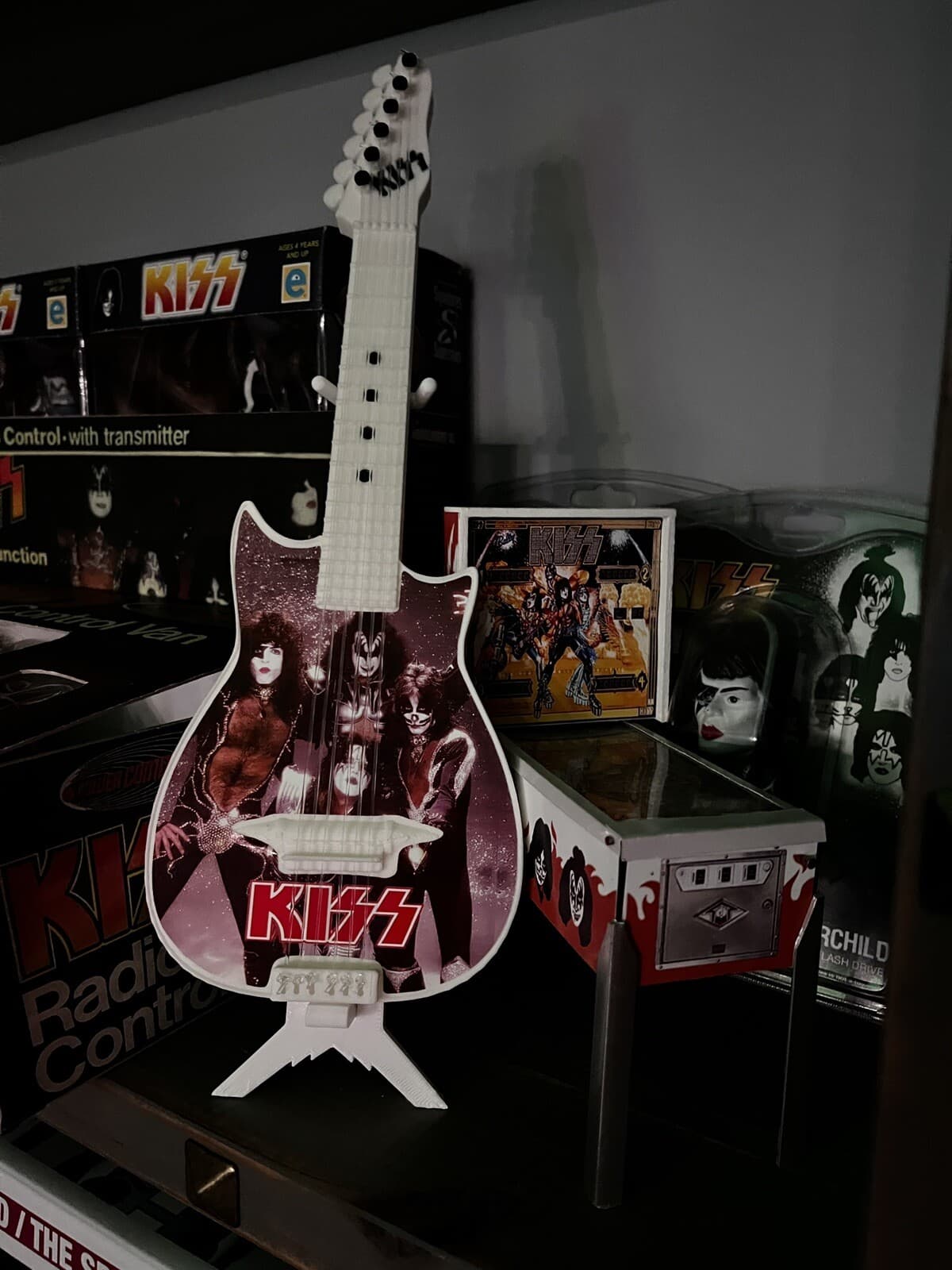 KISS mini TOY GUITAR