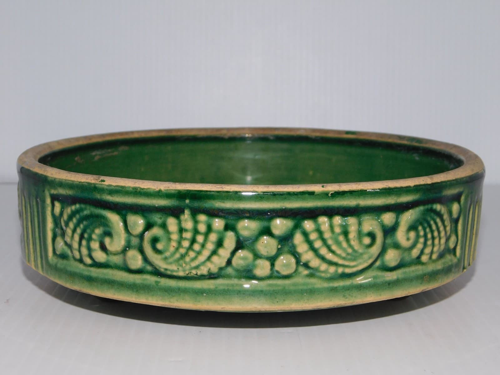 BRUSH MCCOY GREEN SHELL LOW BULB PLANTER #295