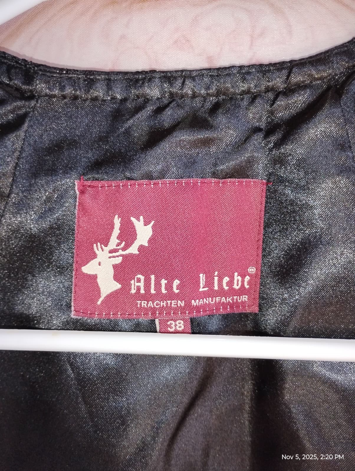 US 8 Waitress,Oktoberfest, 1 Dirndl Dress only, `broken zipper. ALTE LIEBE Black 2