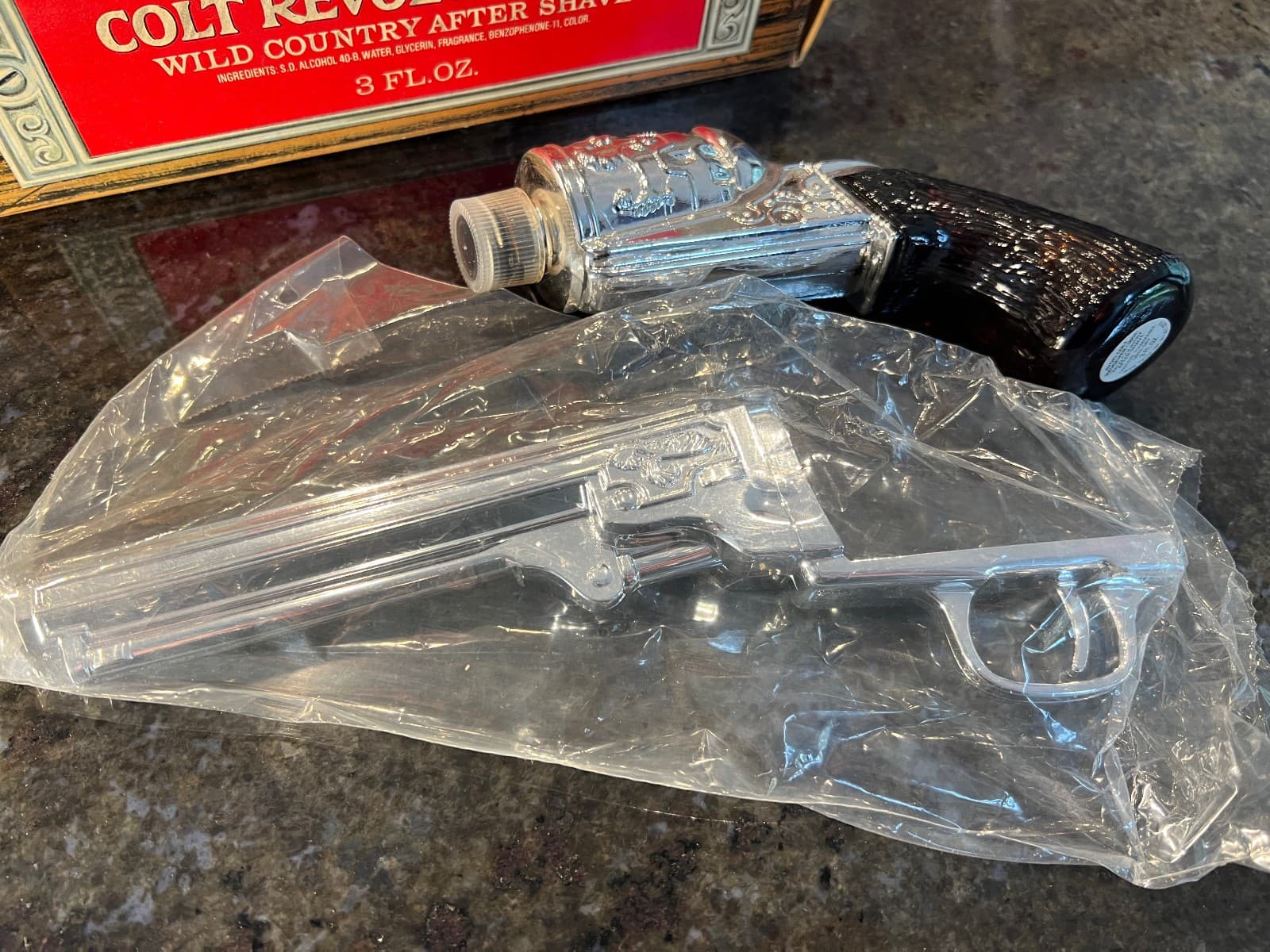 Avon Colt Revolver 1851 Wild Country After Shave Bottle With Box 3 Fl Oz 6