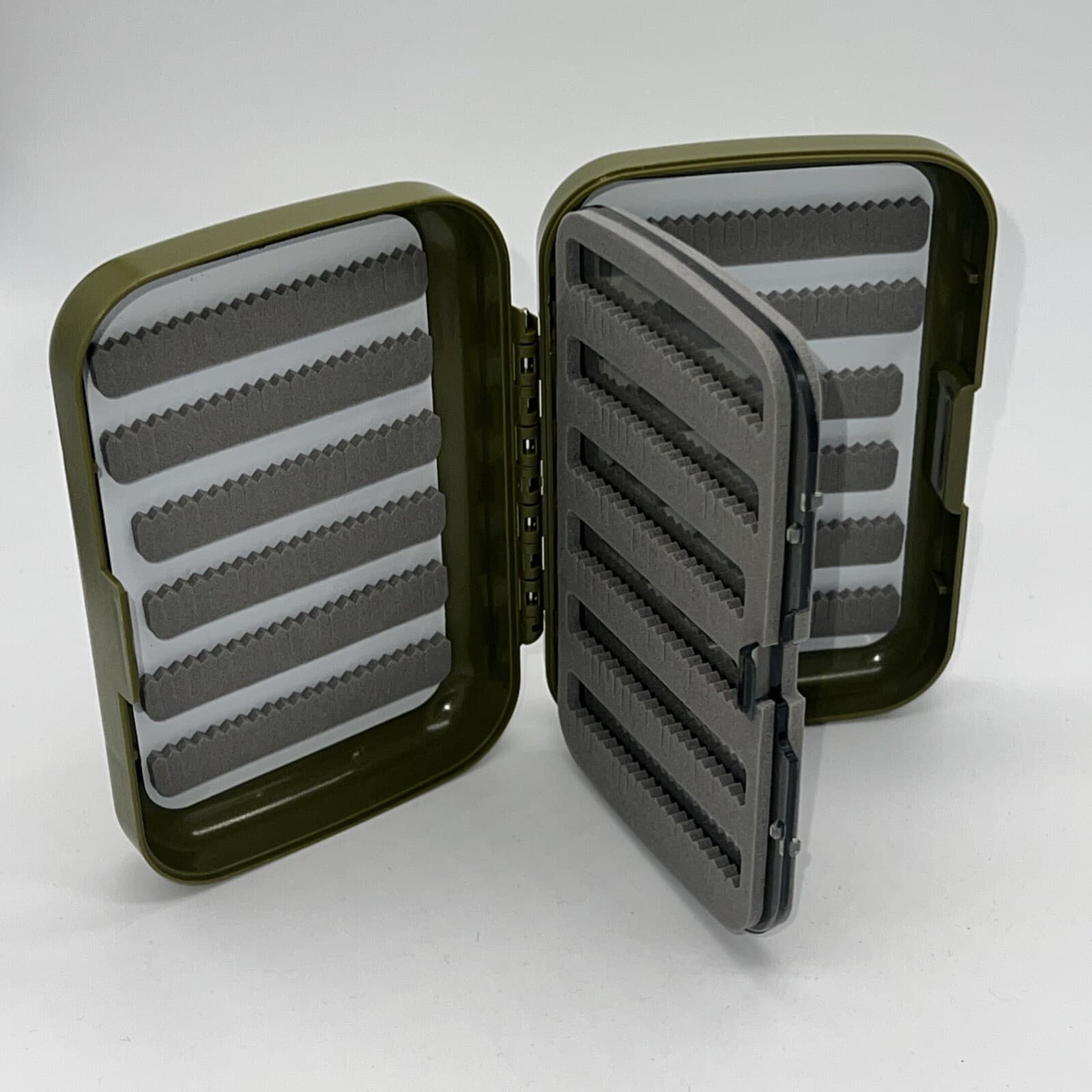 Swing Leaf Fly Box With Large Capacity (500+ flies) Olive