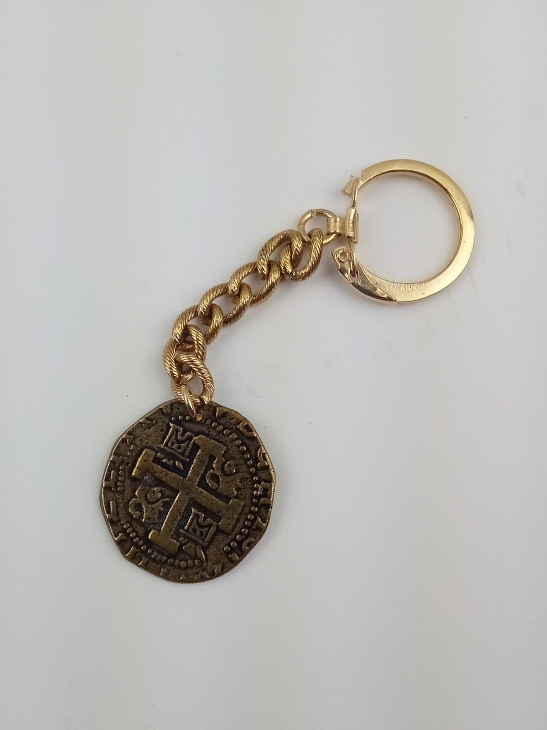 Replica of a Gold Doubloon in original plastic with description 2