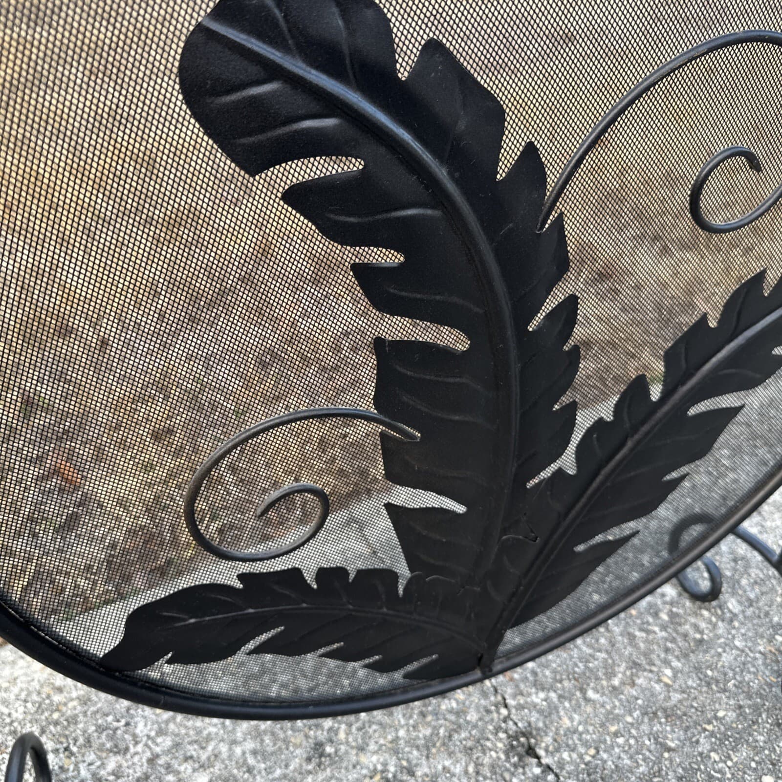 Art Nouveau Style Wrought Iron Palm Leaf Design Fire screen 2
