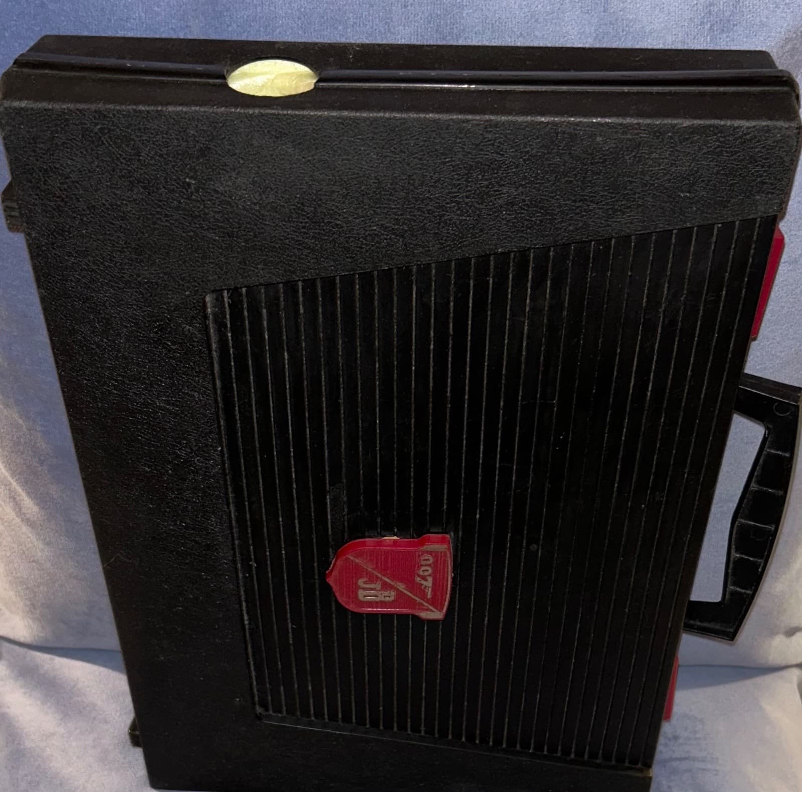 MULTIPLE TOYMAKERS  JAMES BOND  ASSAULT RAIDER KIT  BRIEFCASE  BARK  1960S 3