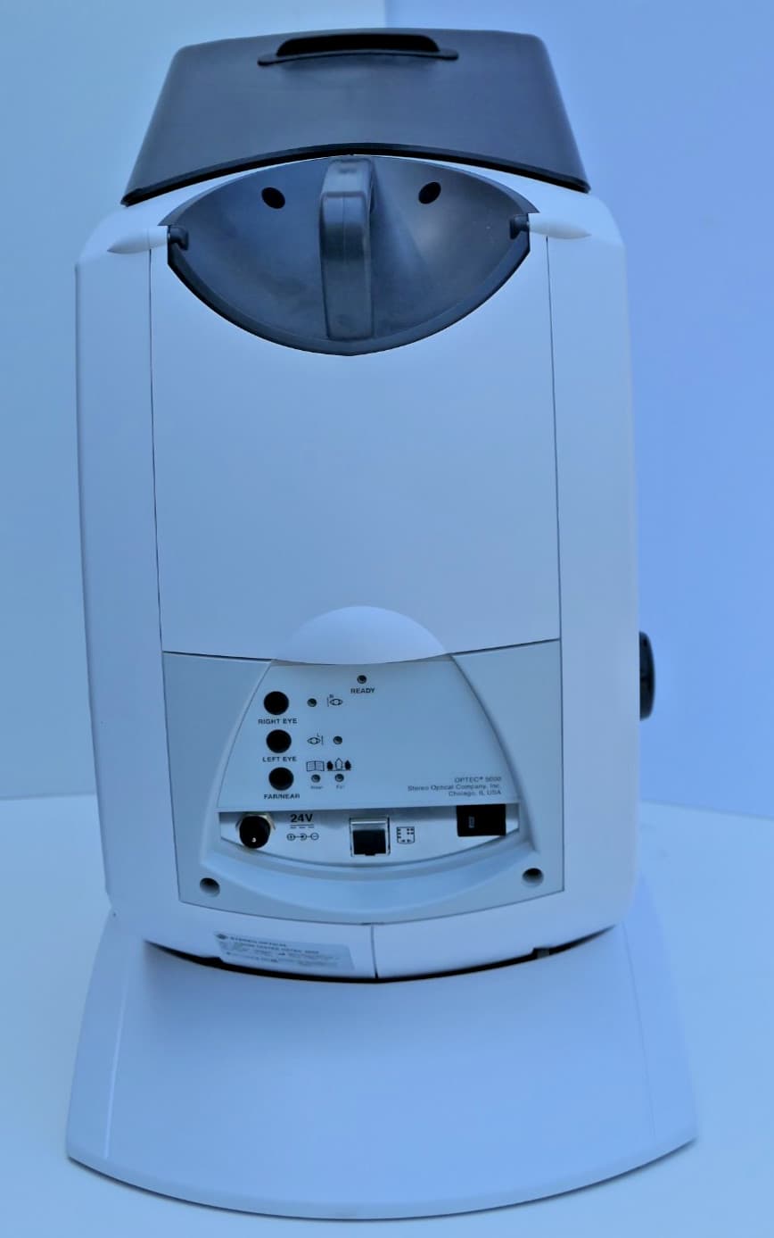 TESTED- STEREO OPTICAL OPTEC 5000P VISION TESTER MANUEL CONTROL 24V WITH COVER 3