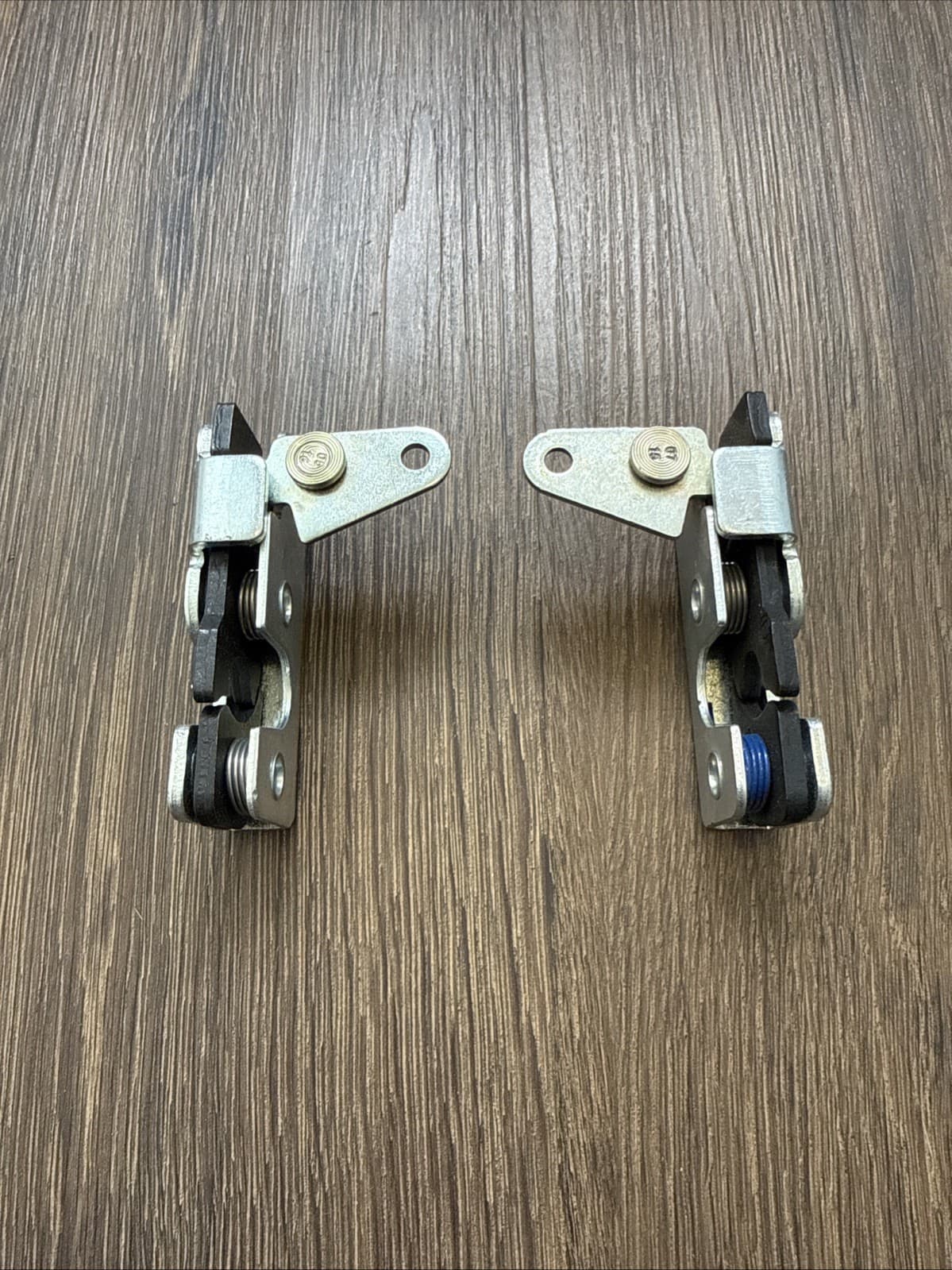 JLG Lift Battery Door Latch Left & Right Pair Eberhard 0040480387 JLG #3147120 3