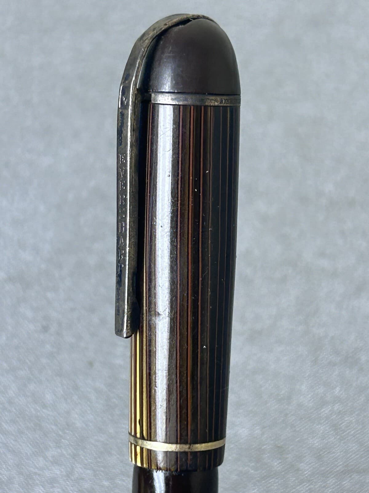 Eversharp Skyline Brown w/Brown/Gold Stripe Cap Fountain Pen - 1940's - 14kt Nib 4