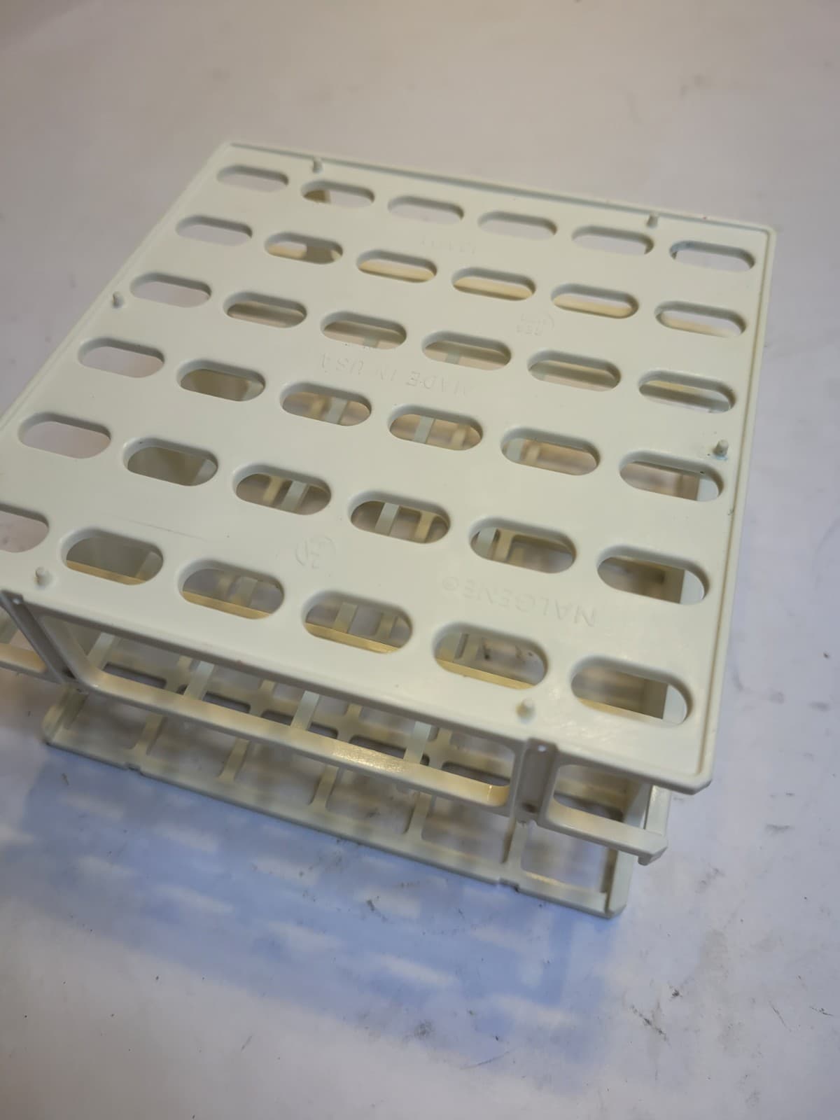 18- Lightly Used Nalgene Resmer Unwire 36 Test Tube 16mm White Half Rack Surplus 5