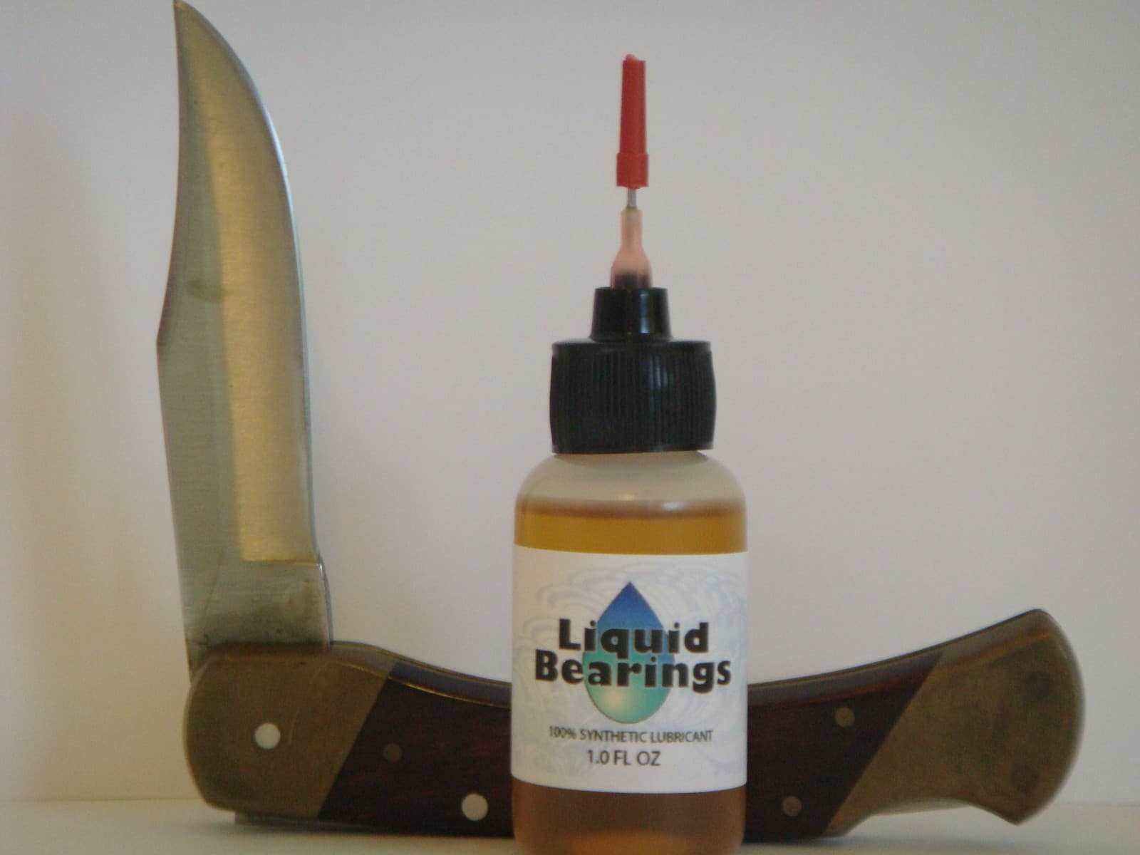 Liquid Bearings, 100%-synthetic LUBRICANT for vintage knives, includes 2 needles 2