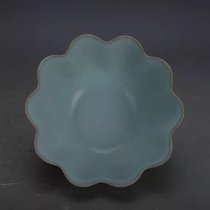 Chinese Old Porcelain Song Dynasty Ru Kiln Sky Blue Glaze Support Nail Lotus Bow 5