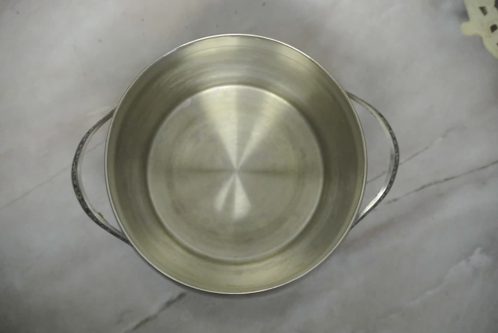 Vtge Small Monterey Stainless Steel Server Pot,Traditional Holloware w/ Lid  3