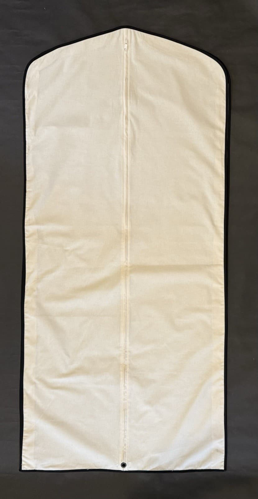 GIAMBATTISTA VALLI Ivory Cotton Cloth Gusseted Sides Garment Bag-27" W x 58" H 3