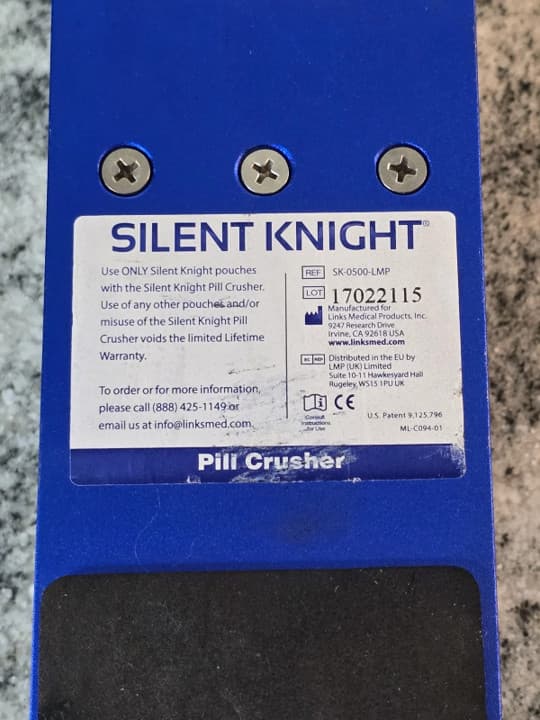 Silent Knight Pill Crusher Tablet Pulverizer w/ Pouches Medical Nursing Care Too 6
