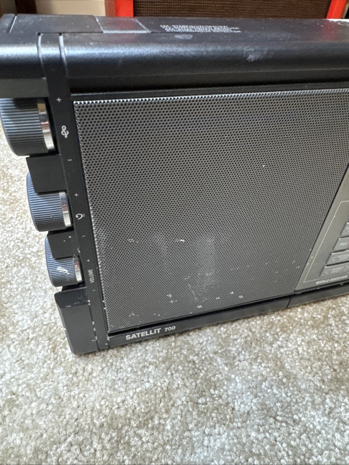 Grundig World Receiver Satellite 700 Tested & Working radio FM Satellite 4