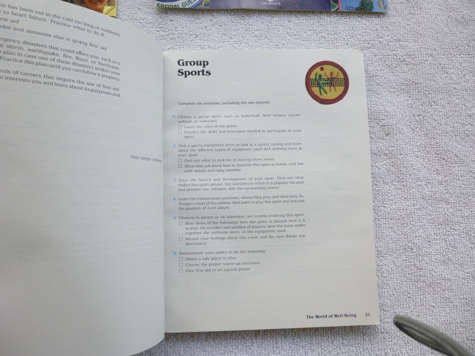 Girl Scout Patch and Uniform Catalog, Badges and Signs book, lot of 4 1992 vntg 6