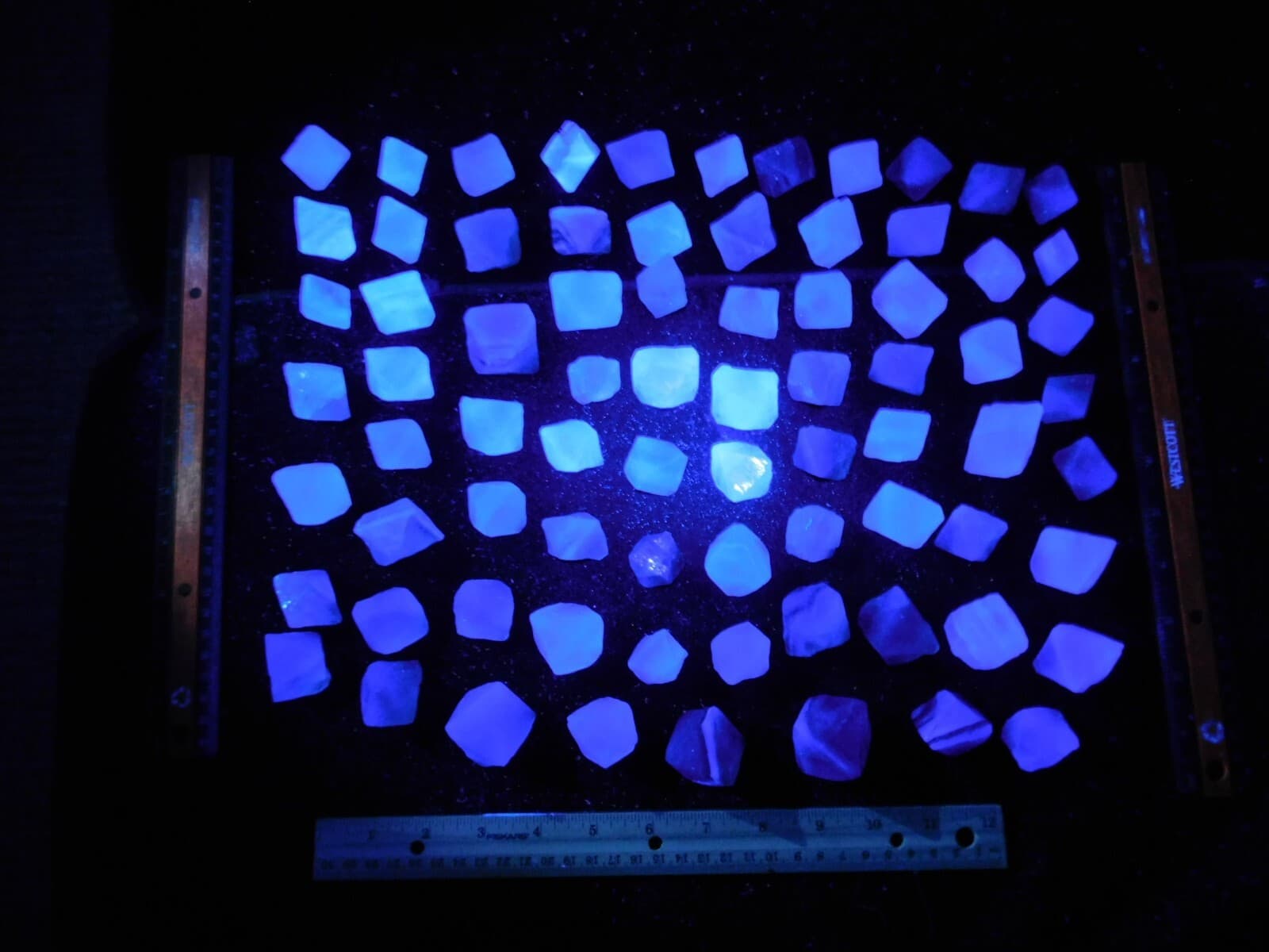 Over One Pound! or 500 Grams! Fluorescent FLUORITE Octahedron Crystals 3